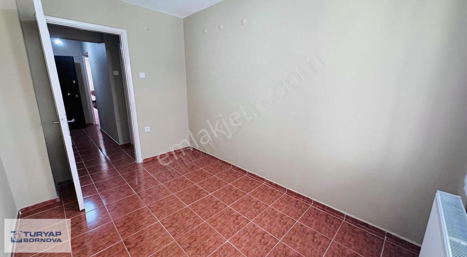 Bornova Erzene Mah.'de Temiz Kiralık 3+1 Daire - Görsel 10
