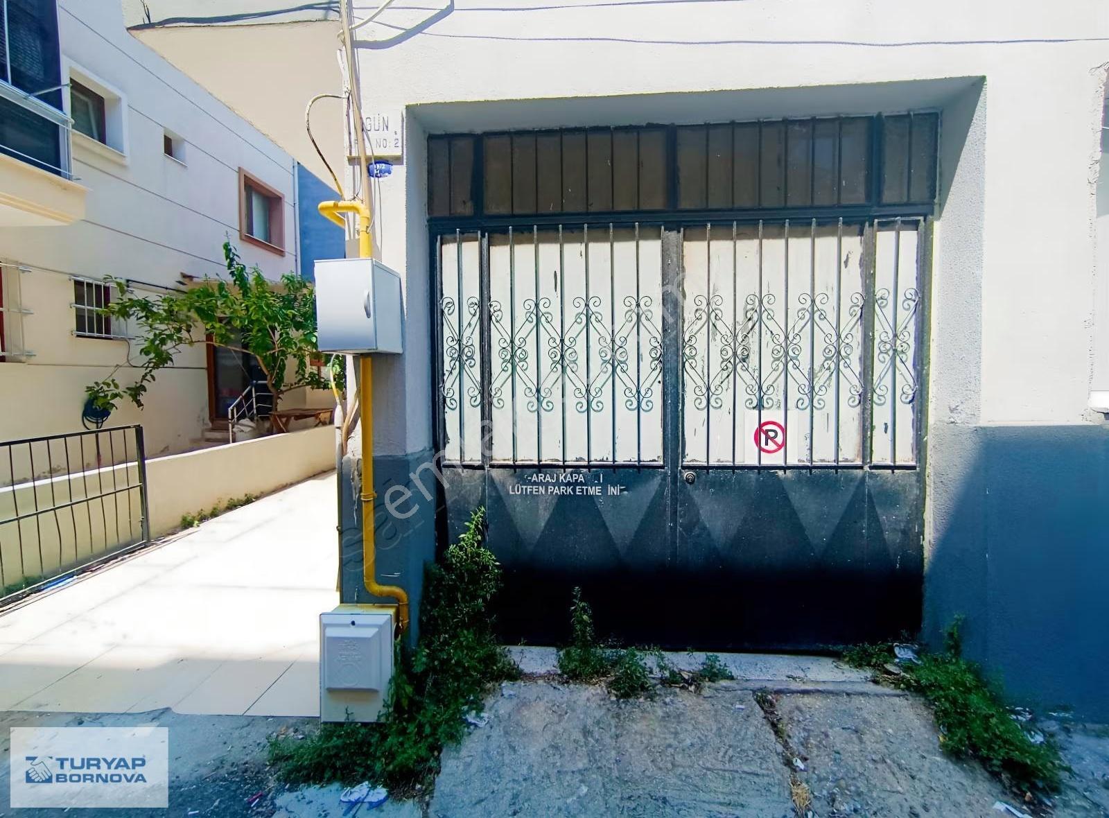 Buca Hürriyet Mah Satılık Dükkan 27m2