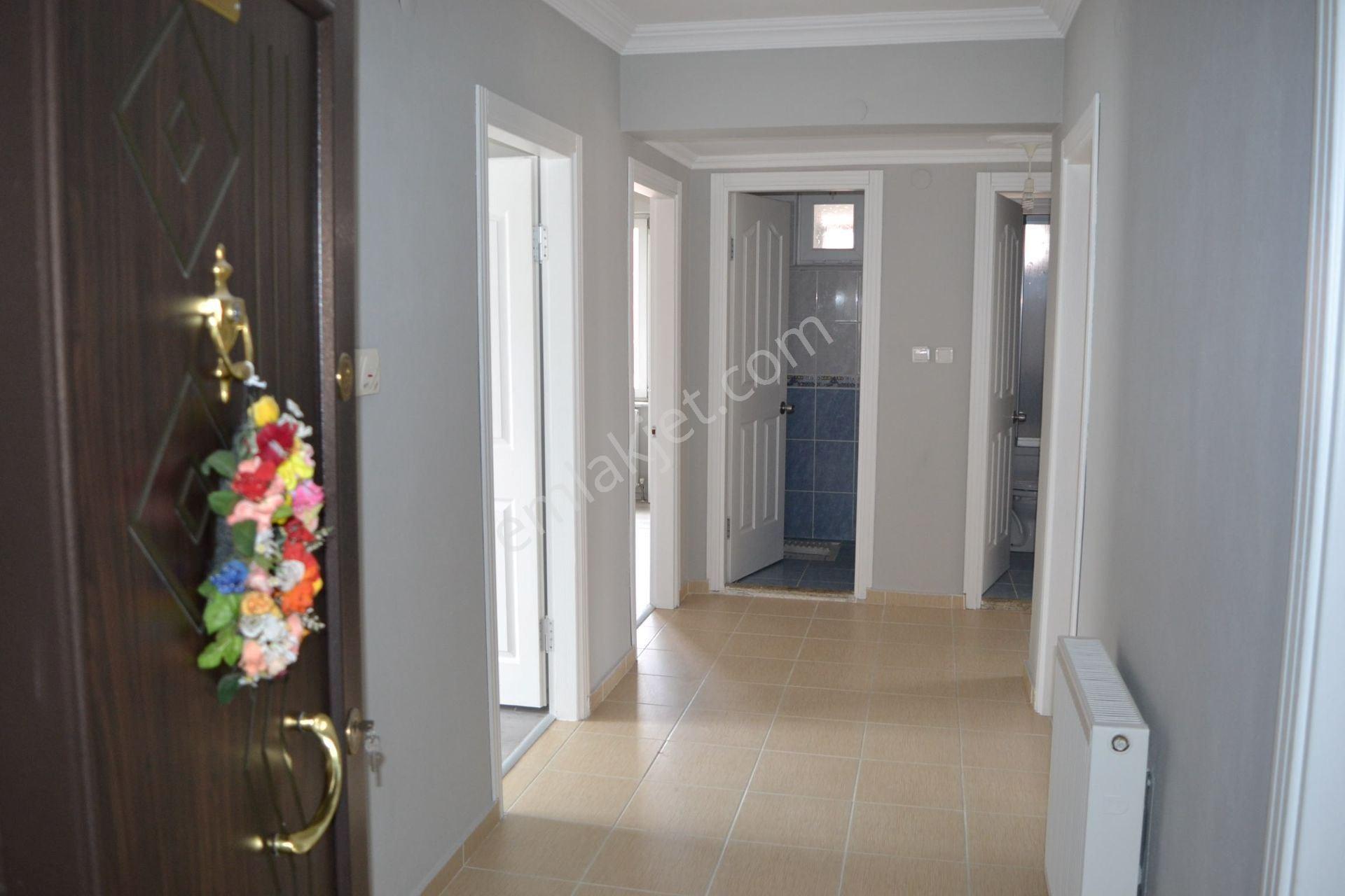 Lüleburgaz Güneş Mahallesi Devlet Hastanesinin Karşısında Kiralık 3+1 Daire - Görsel 14