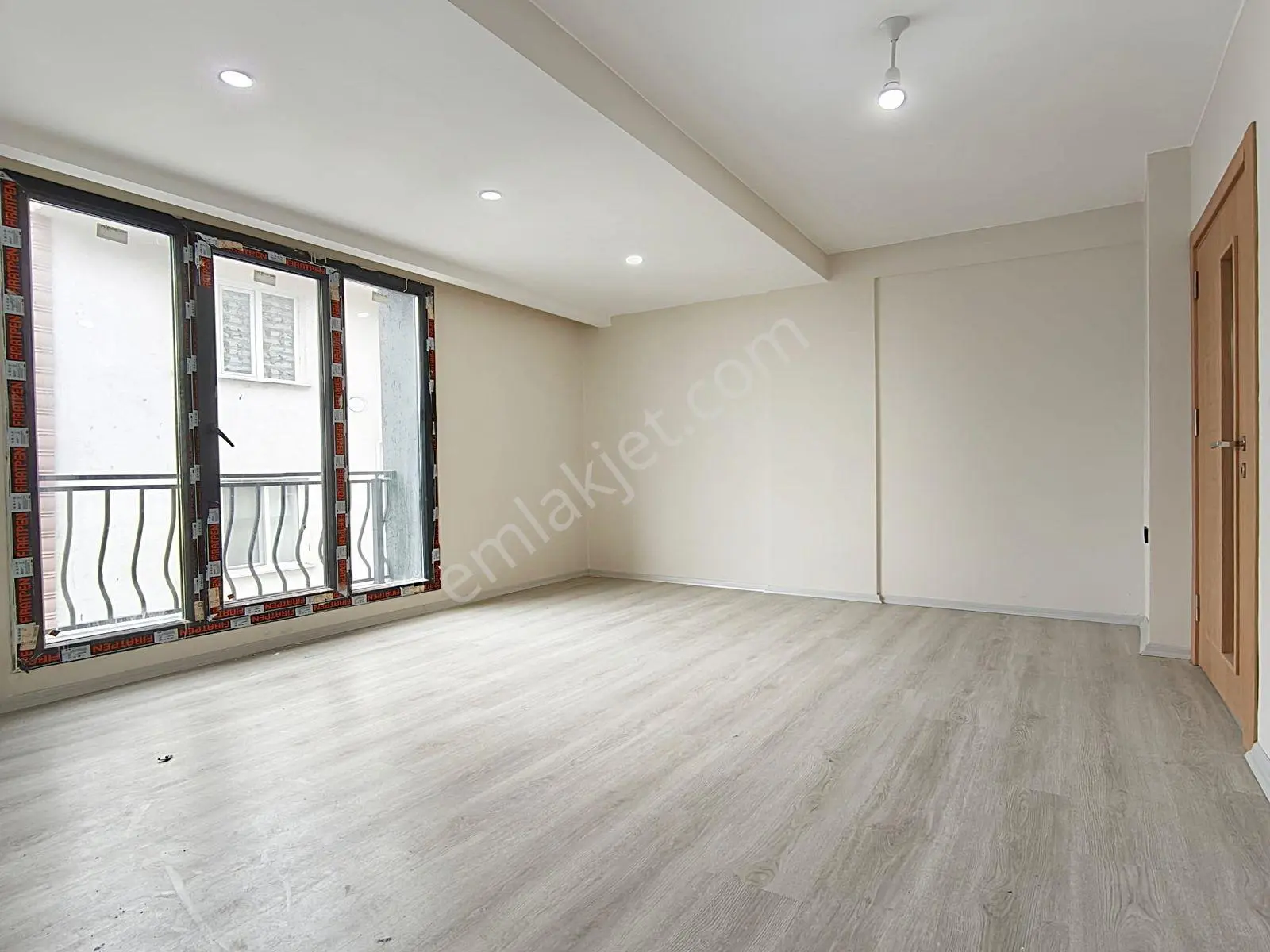 Cadde34 Yapı'dan Üçevler'de Sıfır %80 Krediye Uygun Kapalı Otoparklı Satılık Arakat Balkonlu Daire!! - Görsel 4