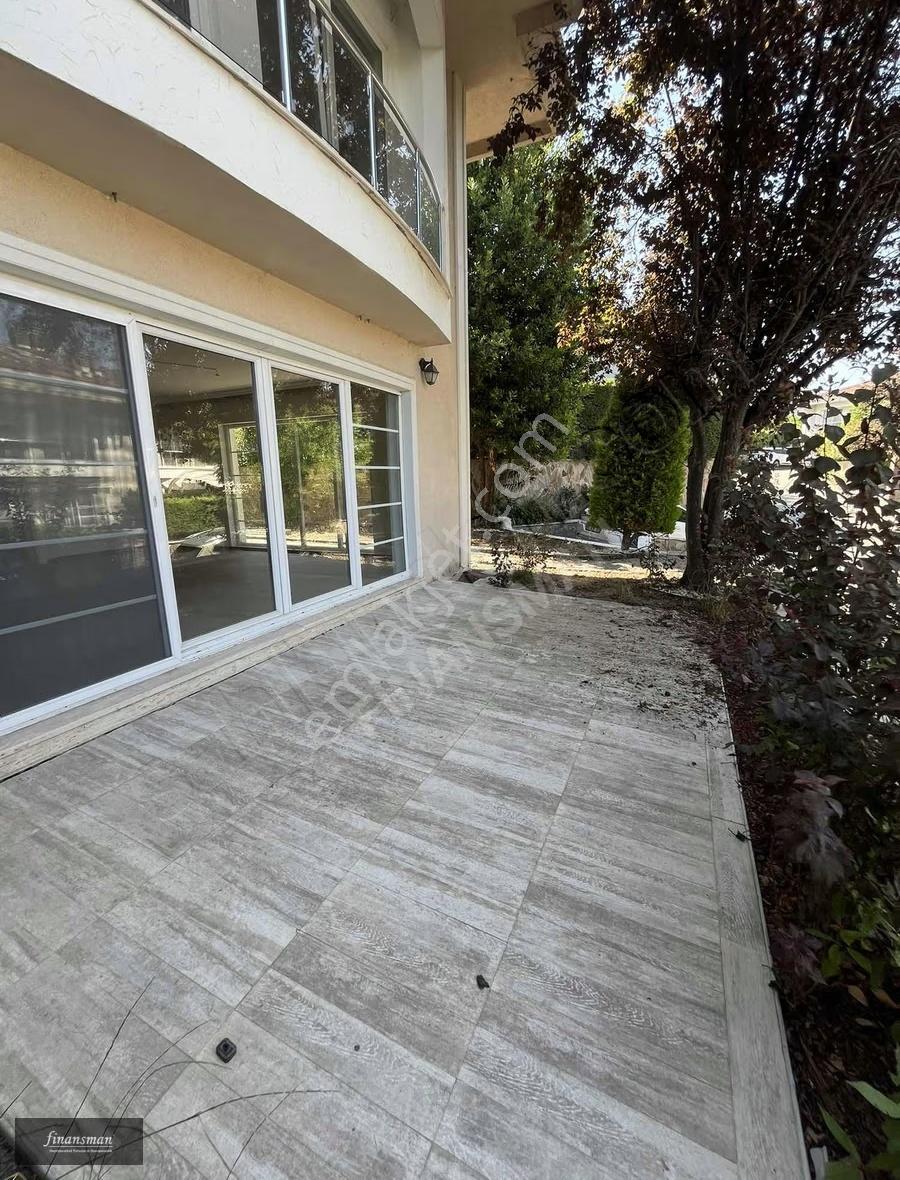 Elit Ve Butik Sitede..müstakil Bahçeli..havuzlu..dublex Villa - Görsel 35