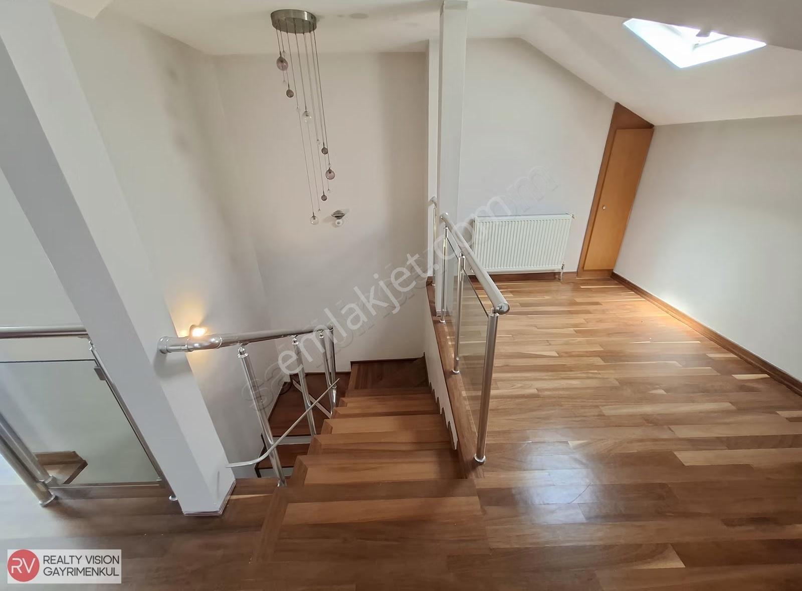 Çekmeköy'e Komşu Çavuşbaşı Caddesi Üzeri Site İçi Kiralık Villa - Görsel 22