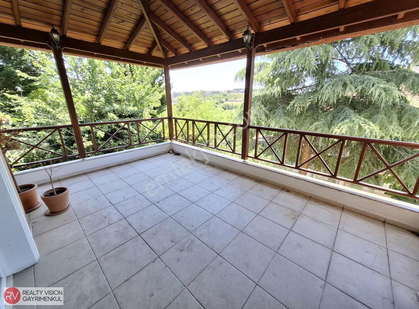 Çekmeköy'e Komşu Çavuşbaşı Caddesi Üzeri Site İçi Kiralık Villa - Görsel 31