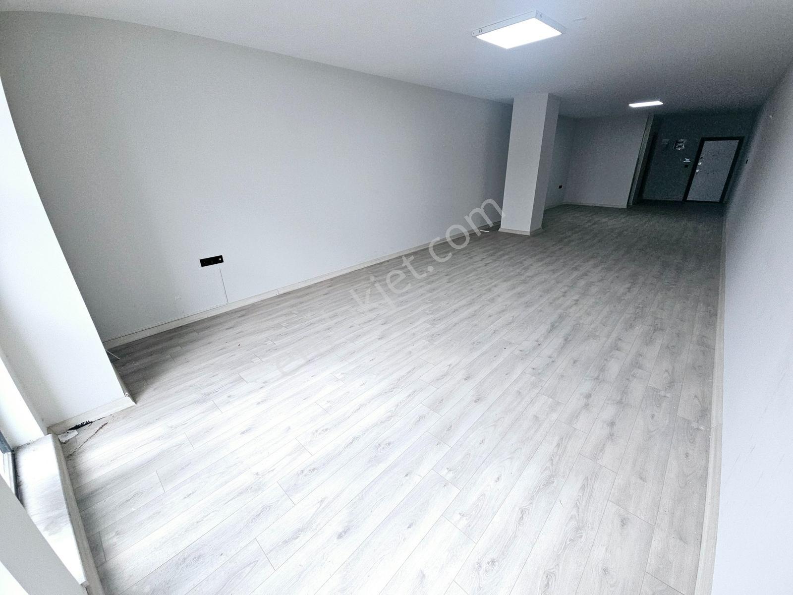 Özkan'dan Merkezi Lokasyon Kapalı Pazar Mevki 70 Mt Kiralık Ofis