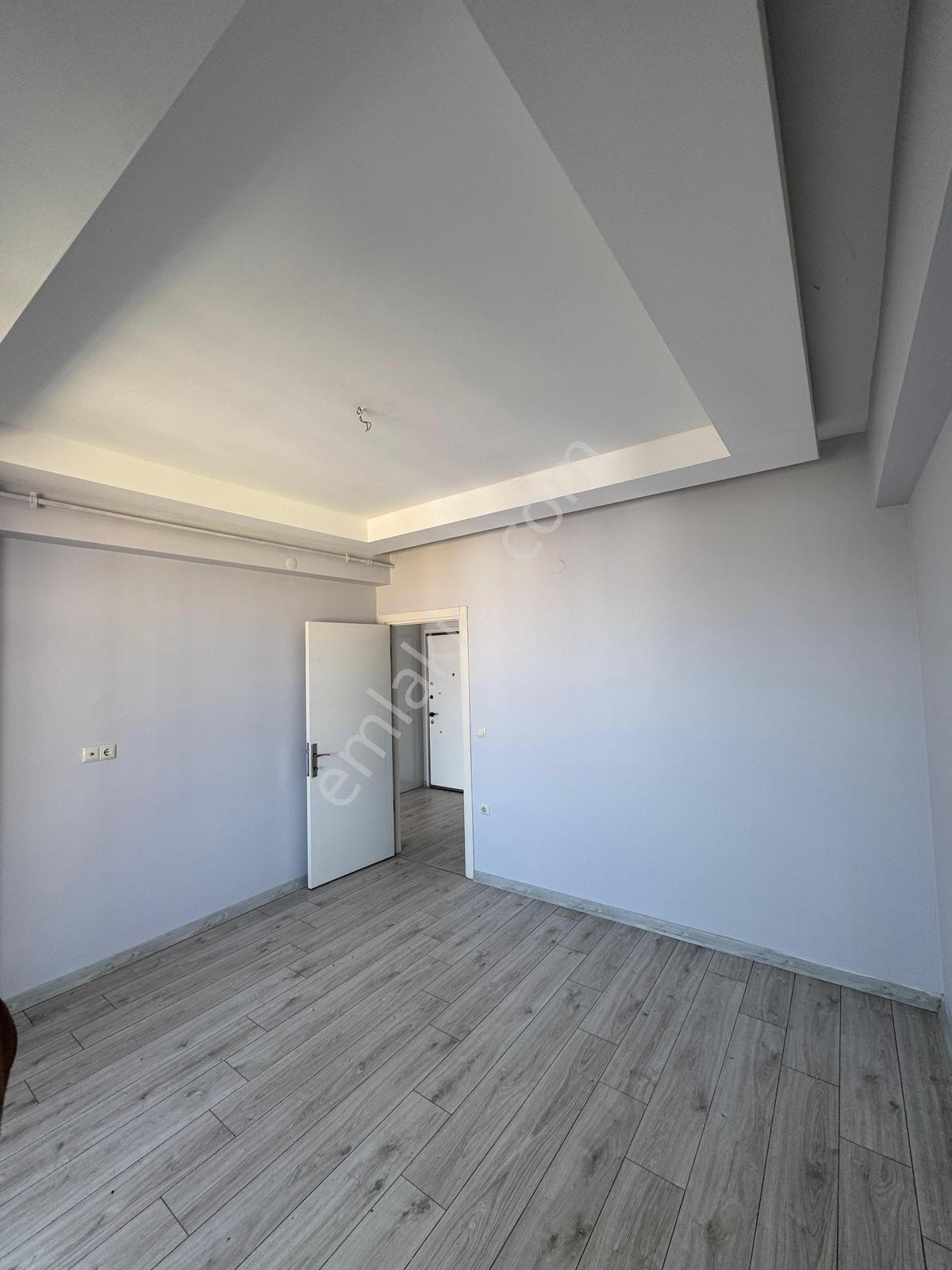 Re/max Parla' Dan Yenimahalle'de Kaçırılmayacak Fırsat 1+1 Daire - Görsel 4