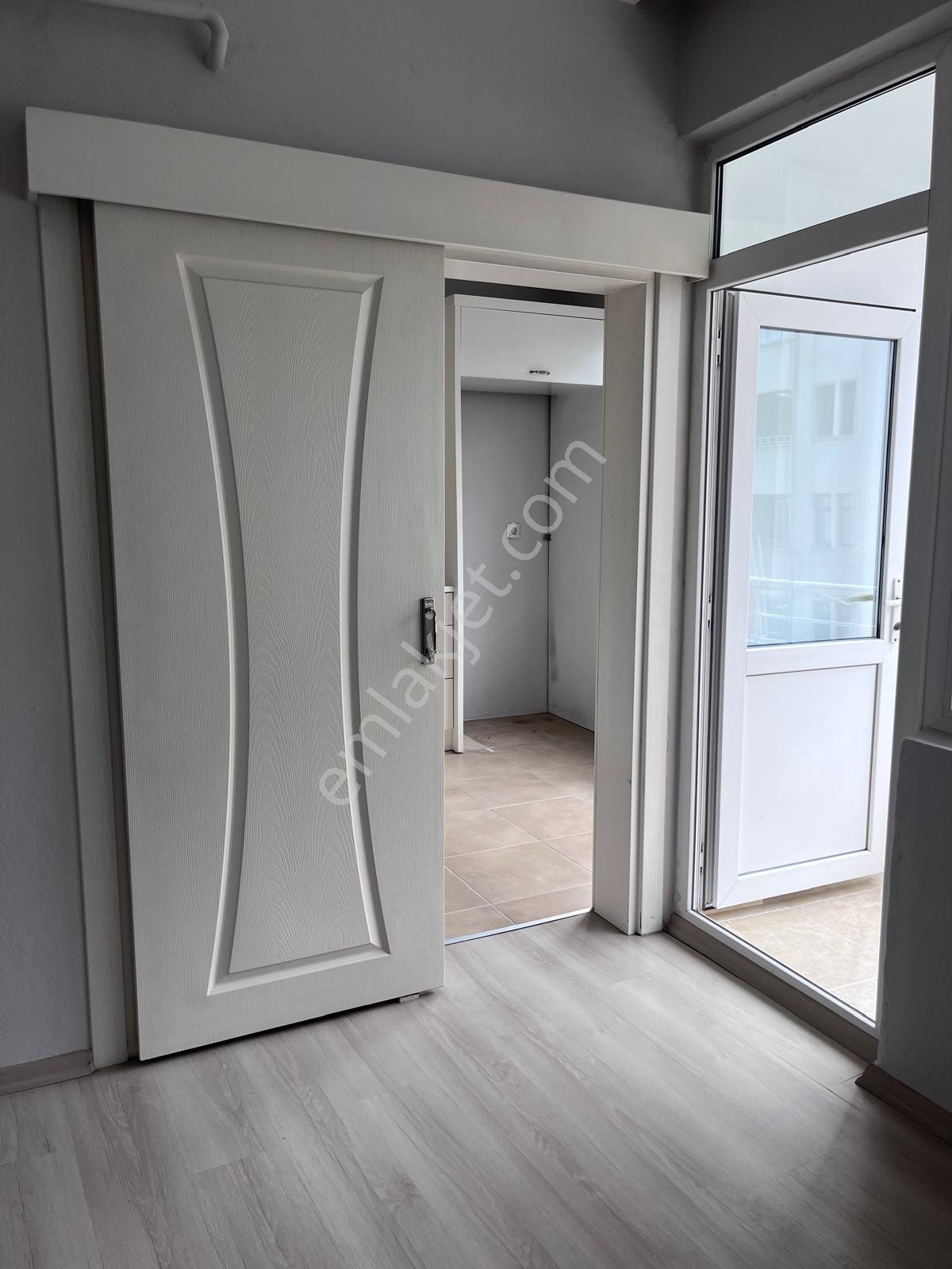 Yenimahallede Geniş 4+1 Kiralık Daire | Uygun Fiyat Avantajı - Görsel 3