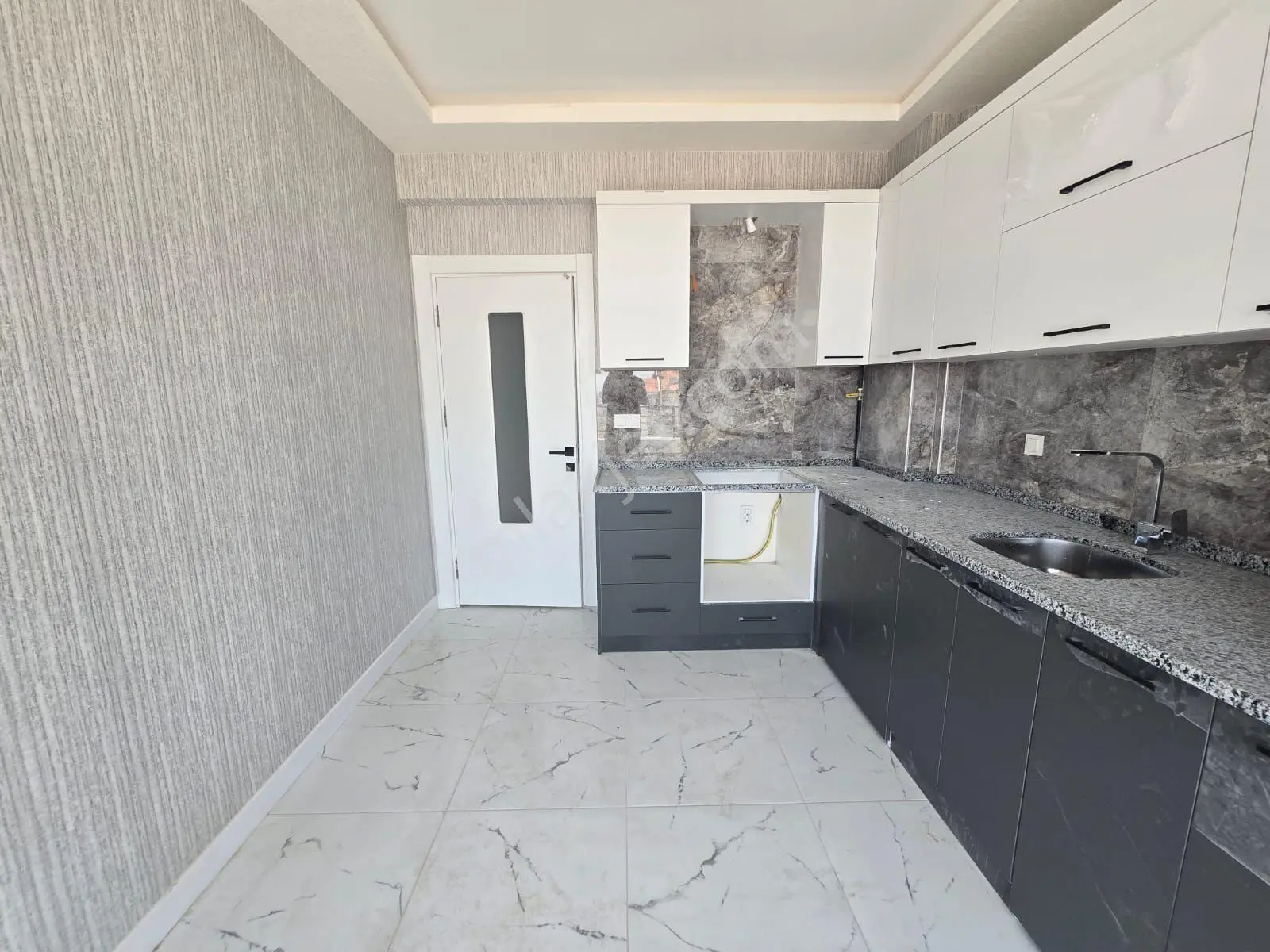 500 Evler Mahallesi Satılık Hesaplı Daire - Görsel 3
