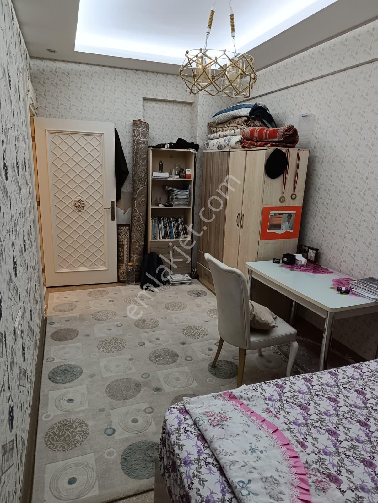 Karacaahmet'te Süperlüx Geniş 4+1 Masrafsız Daire - Görsel 24