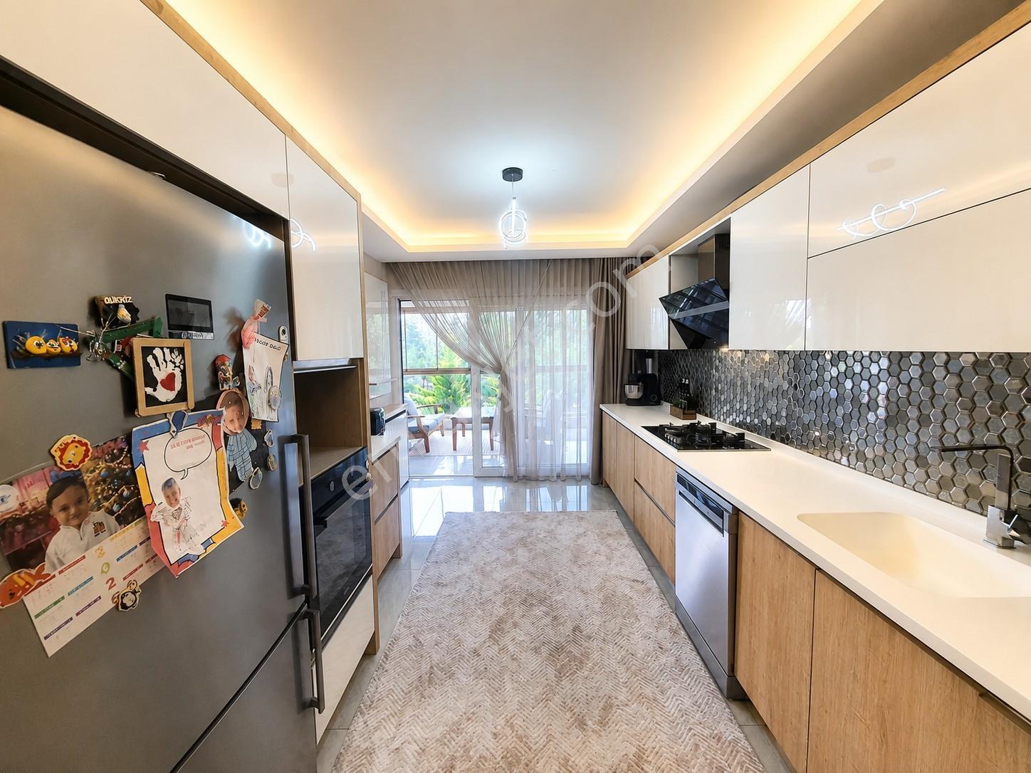 Eryaman'da Metro&metromall Yakını Site İçi Lux 4+1 Satılık Daire /marka