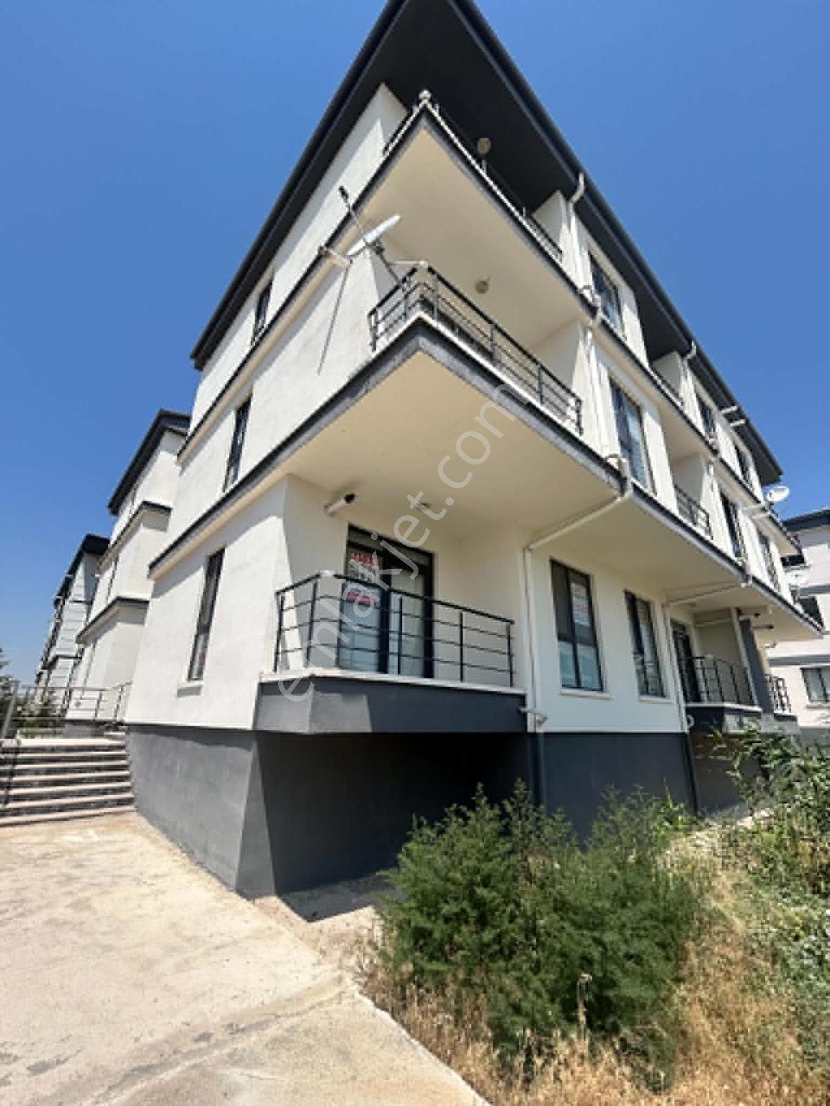 Taşpınar Gayrimenkulden Aratol İstiklal Mah. Satılık Eşyalı 1+1 - Görsel 22