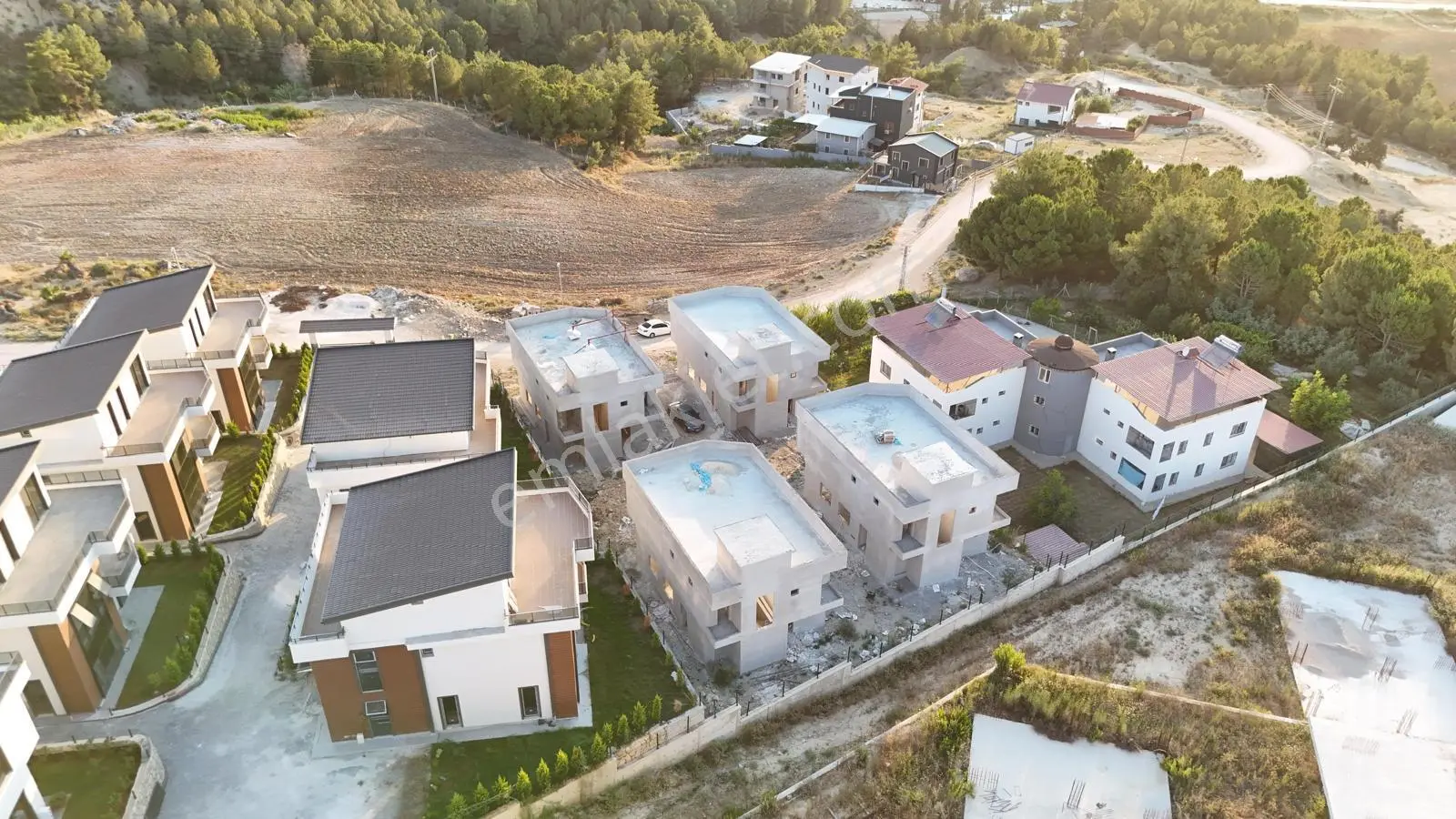 Acill Kelepir Kaçmaz Fiyat 17milyondan Düştü 5+1 Villa Çarkıpare Havuzlu Arsa 225m2 Fore Kazık - Görsel 11