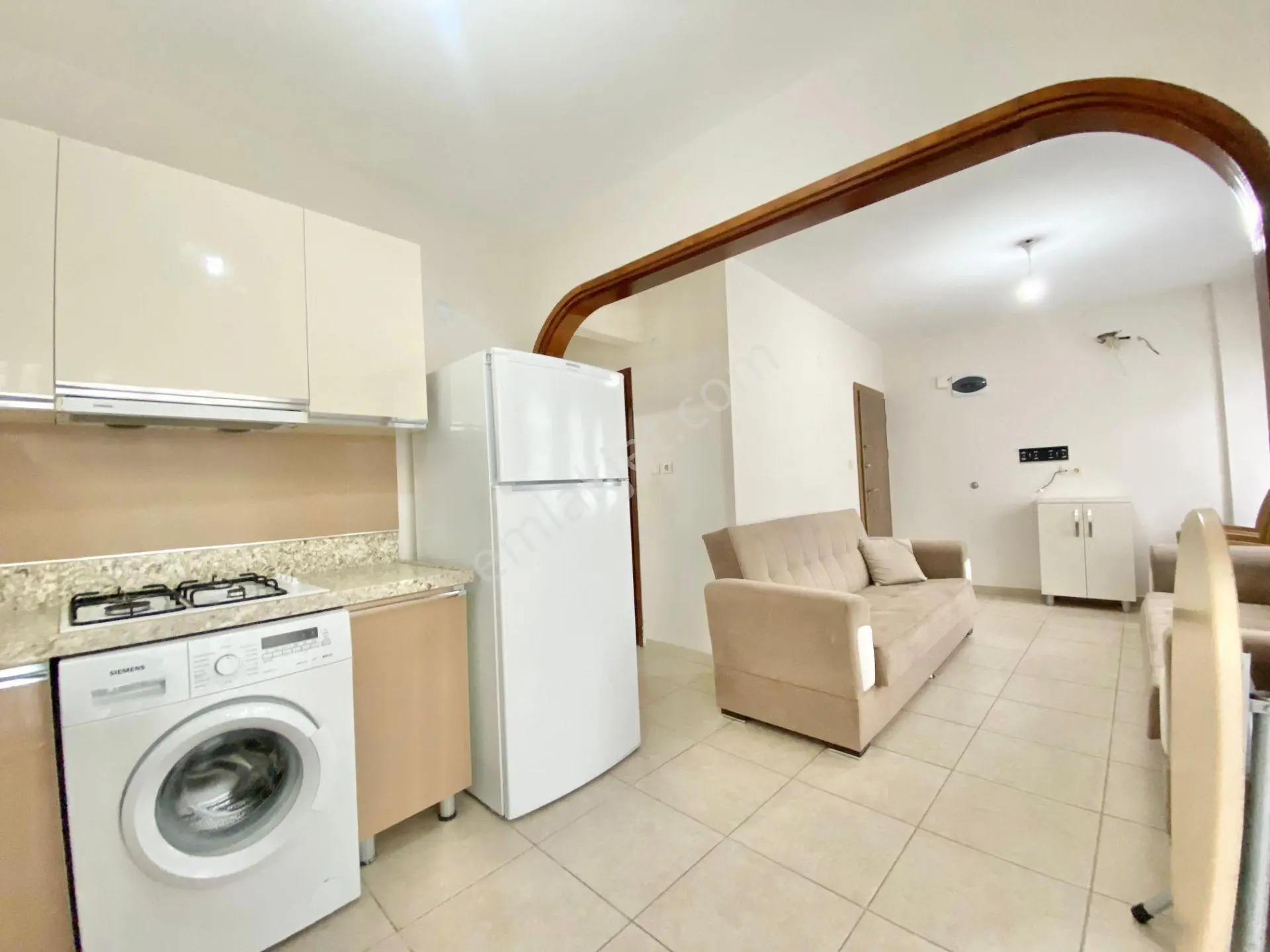 Ay Emlaktanaltınoluk Yağcılarda Denize 50 Mt***eşyalı***deniz Manzaralı Satılık 2+1 Arakat Daire - Görsel 10