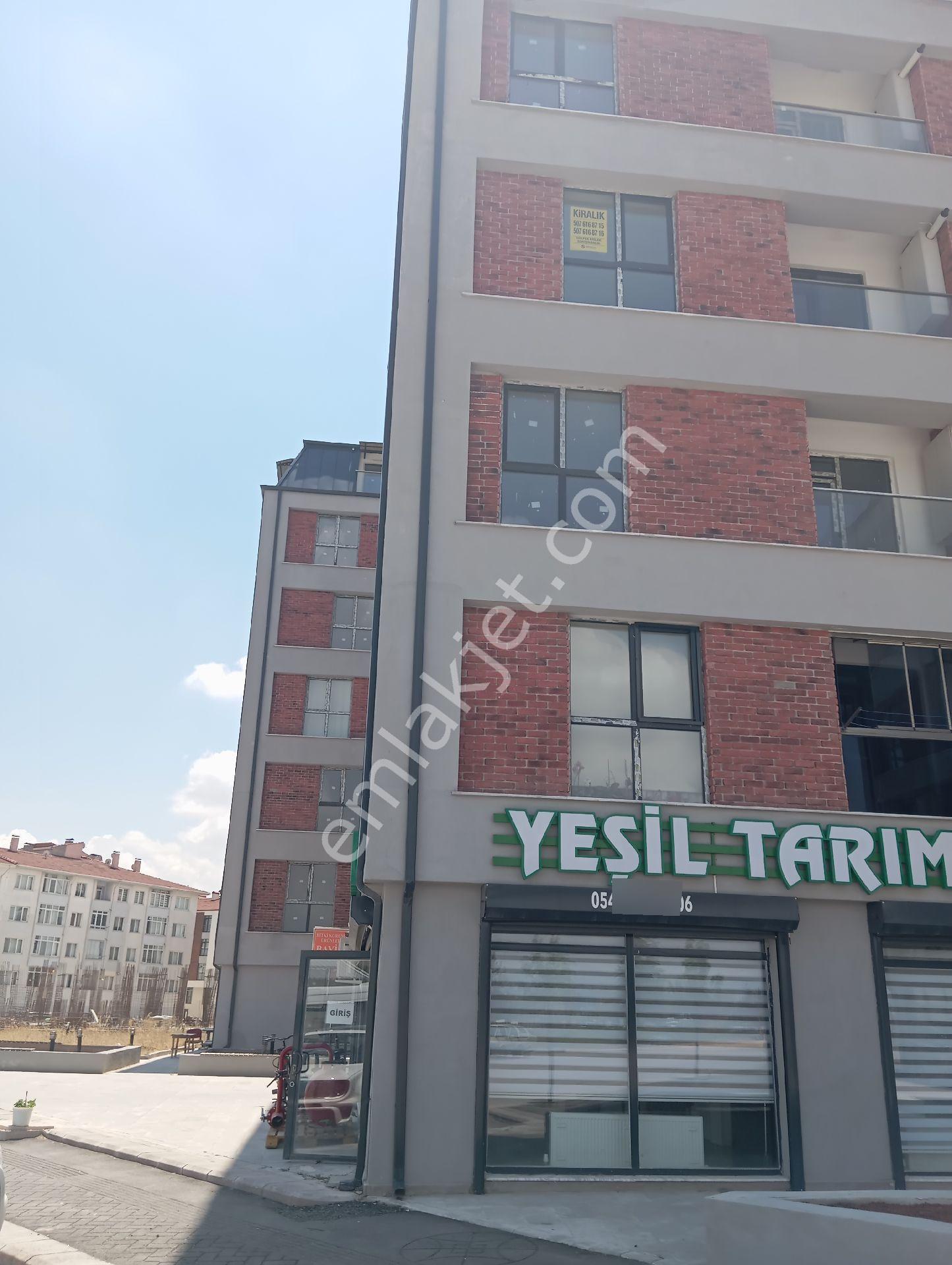 Vergi Dairesi Yani Kiralık 2+1 Daire - Görsel 3