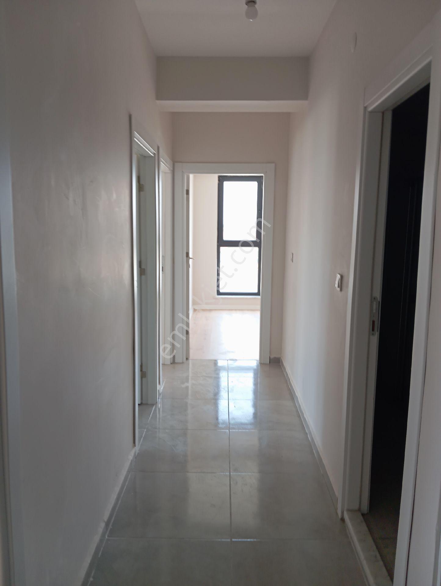 Vergi Dairesi Yani Kiralık 2+1 Daire - Görsel 14