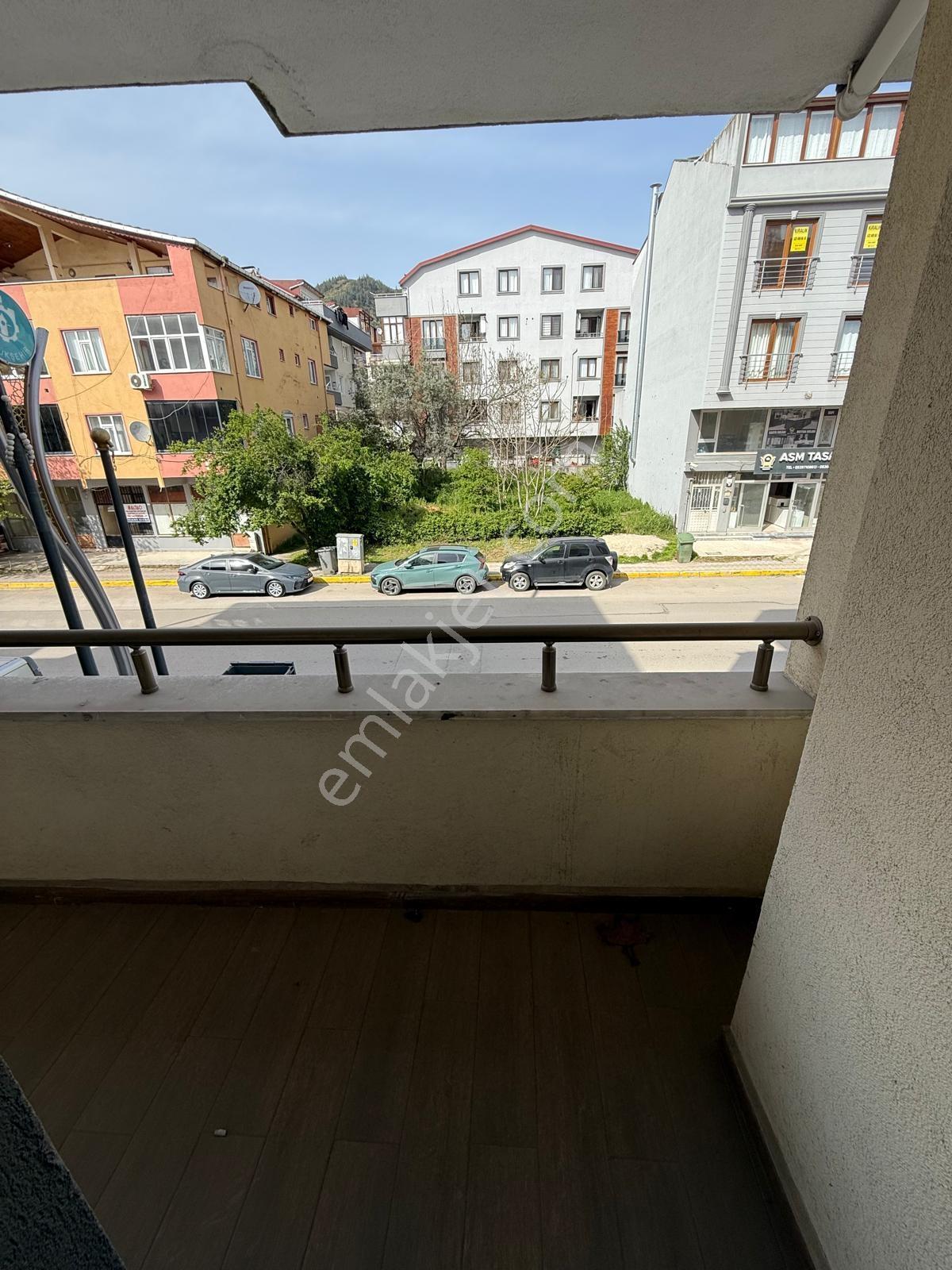 Emek Emlak'tan Hacı Osman'da Ana Cadde Üzeri Kiralık 2+1 Daire - Görsel 4