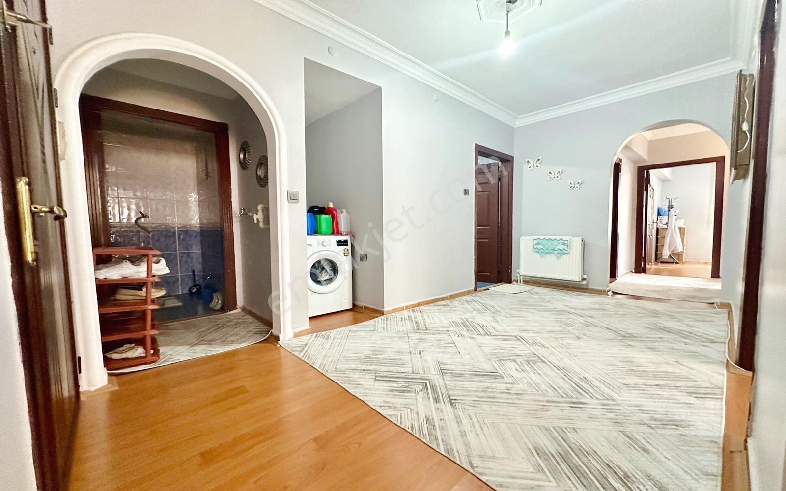 Atapark'ta Aşık Veysel Cadde Üzeri Geniş M² Ara Kat 3+1 Daire - Görsel 15