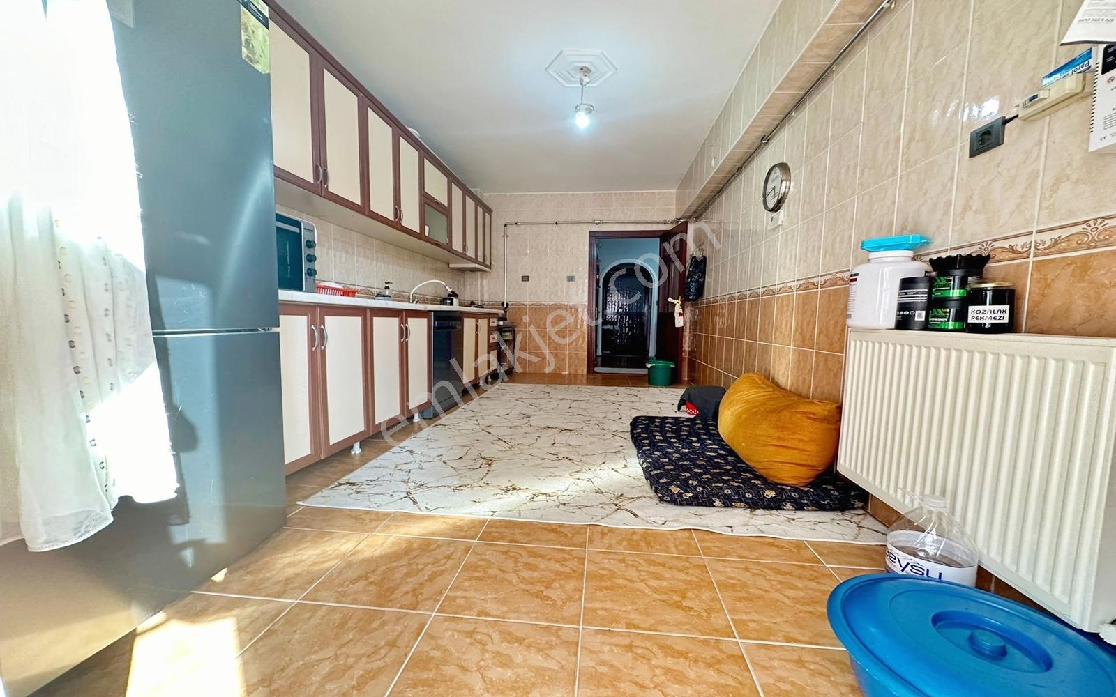 Atapark'ta Aşık Veysel Cadde Üzeri Geniş M² Ara Kat 3+1 Daire - Görsel 6