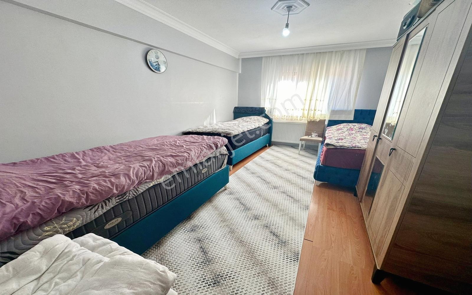 Atapark'ta Aşık Veysel Cadde Üzeri Geniş M² Ara Kat 3+1 Daire - Görsel 3