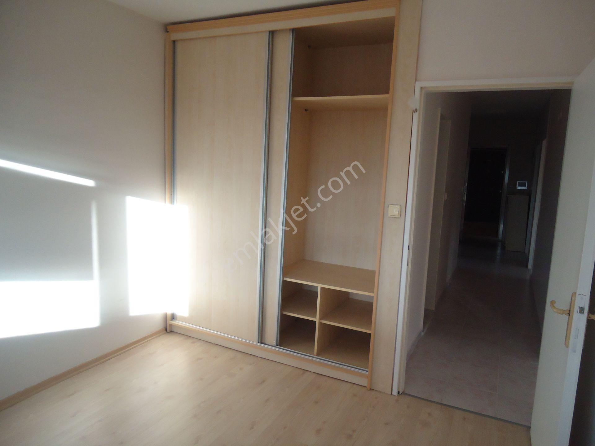 Krc'den Harman Mahallesinde Kiralık 3+1 Daire - Görsel 25