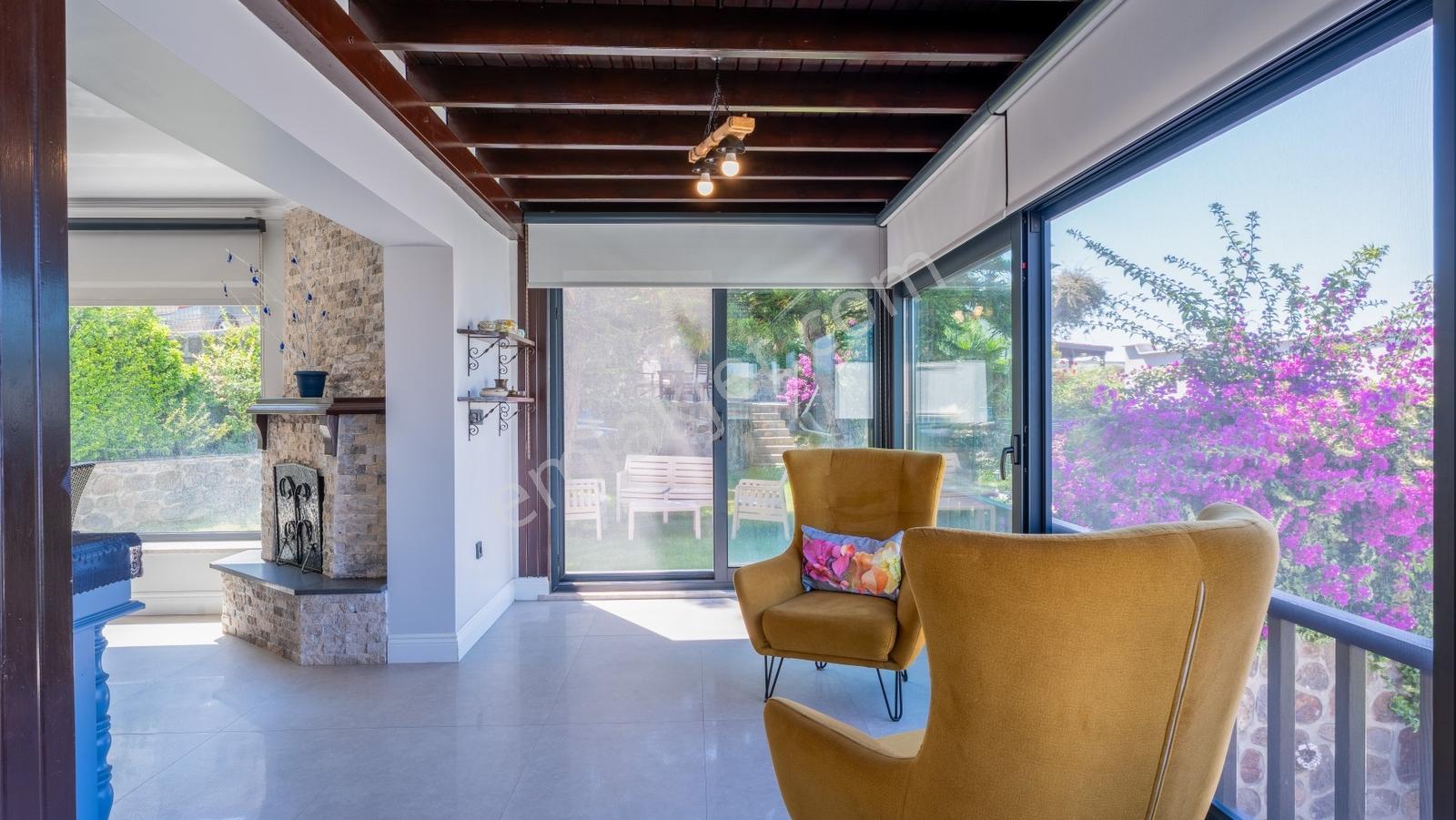 Bodrum Yalıkavak Deniz Manzaralı Plajlı Sitede Satılık Villa - Görsel 2
