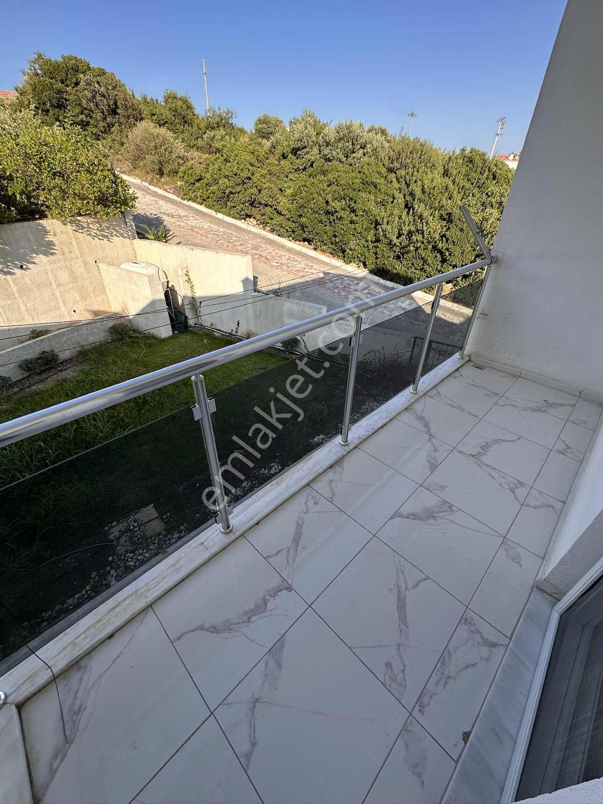 Doğa Dostu'ndan Çeşme Ayasaranda Denize Sıfır Havuzlu Villa - Görsel 35