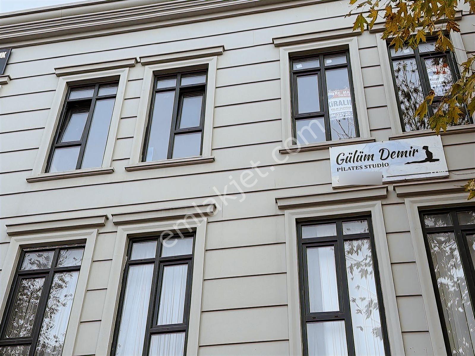 Remax Desıgn Enver İş Merkezinde Kiralık Ofis &işyeri
