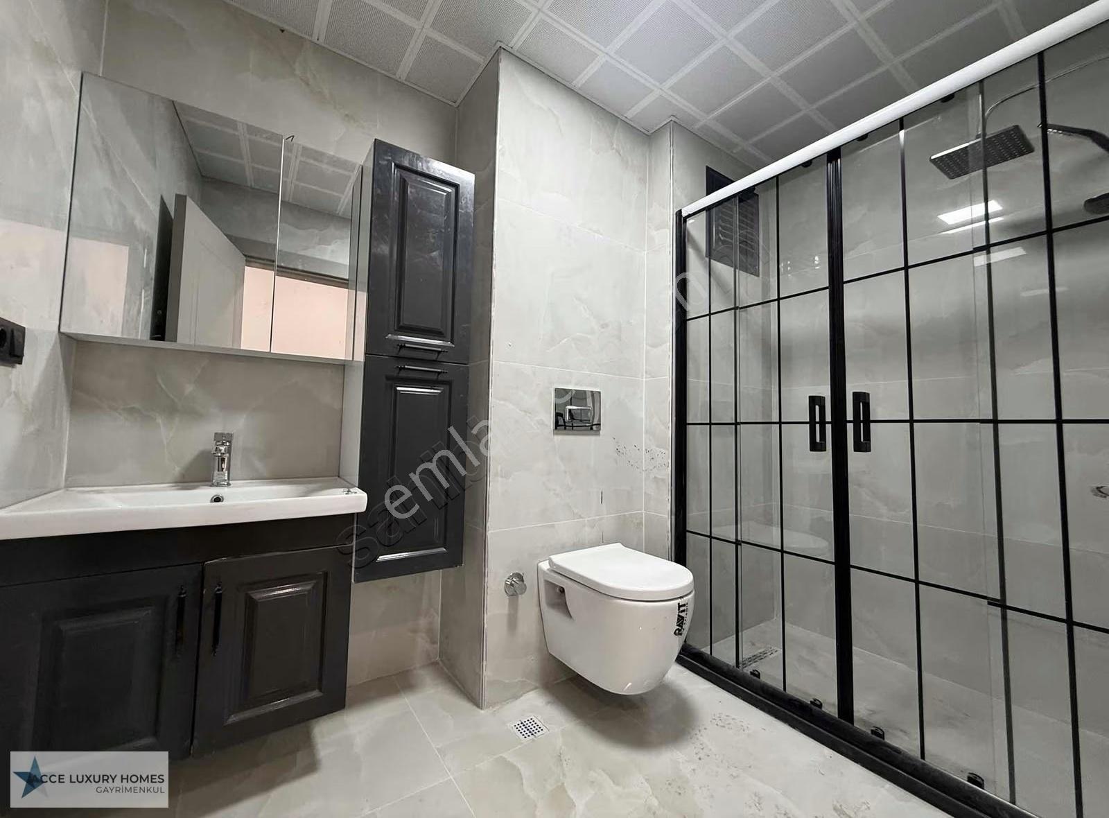 Havuz Manzaralı Lüks Site İçerisinde 3,5+1 Satılık Daire - Görsel 17