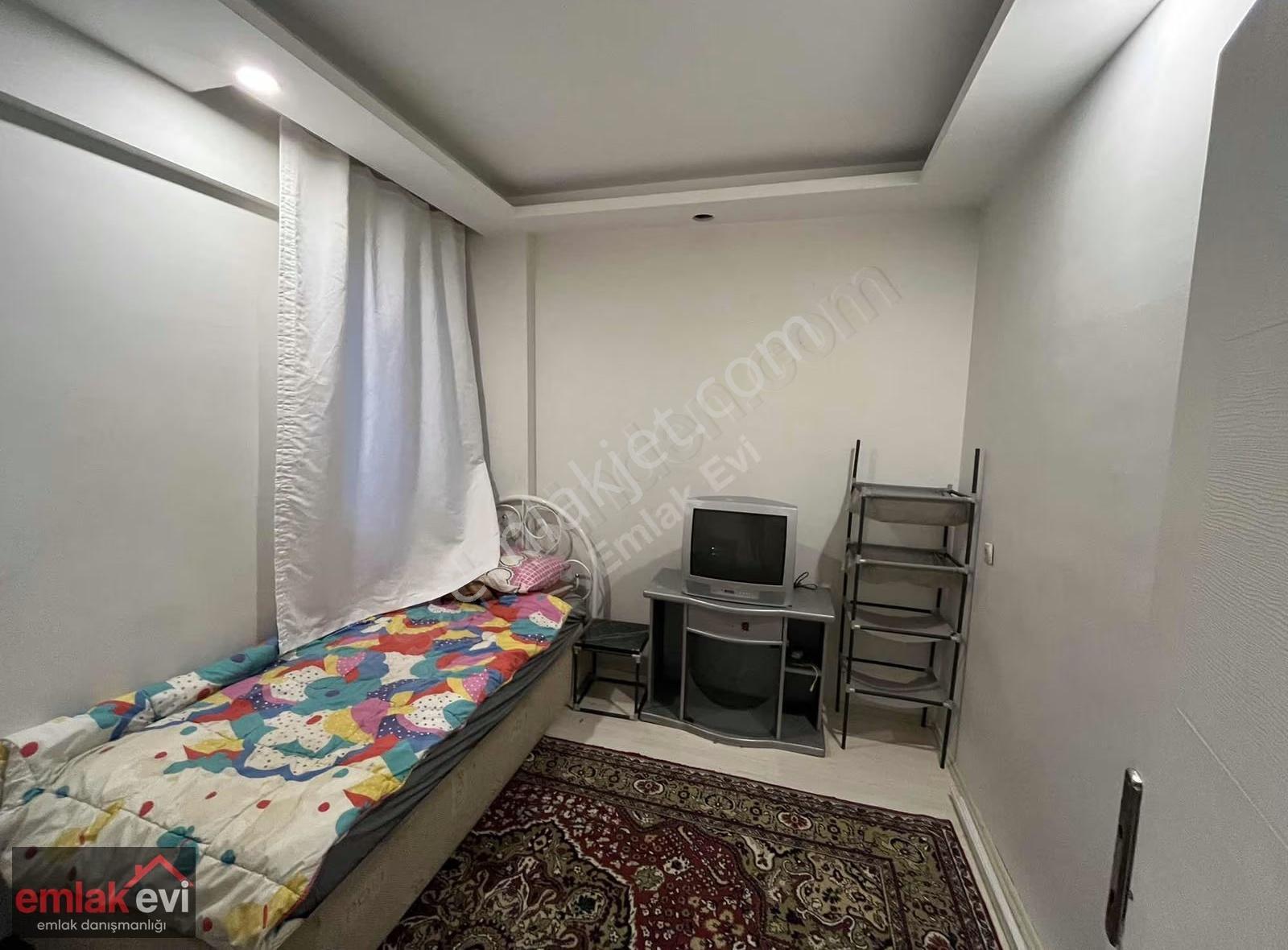 Emlak Evi'nden Orta Mahalle'de 1+1 Satılık Fırsat Daire - Görsel 5