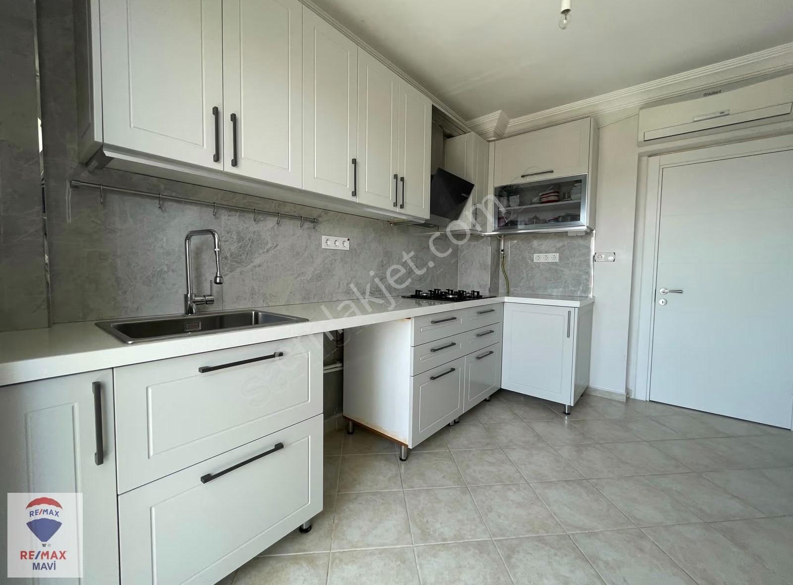 Remax Mavi'den Camilide Ebeveyn Banyo Asansörlü 3+1 Arakat Daire - Görsel 4