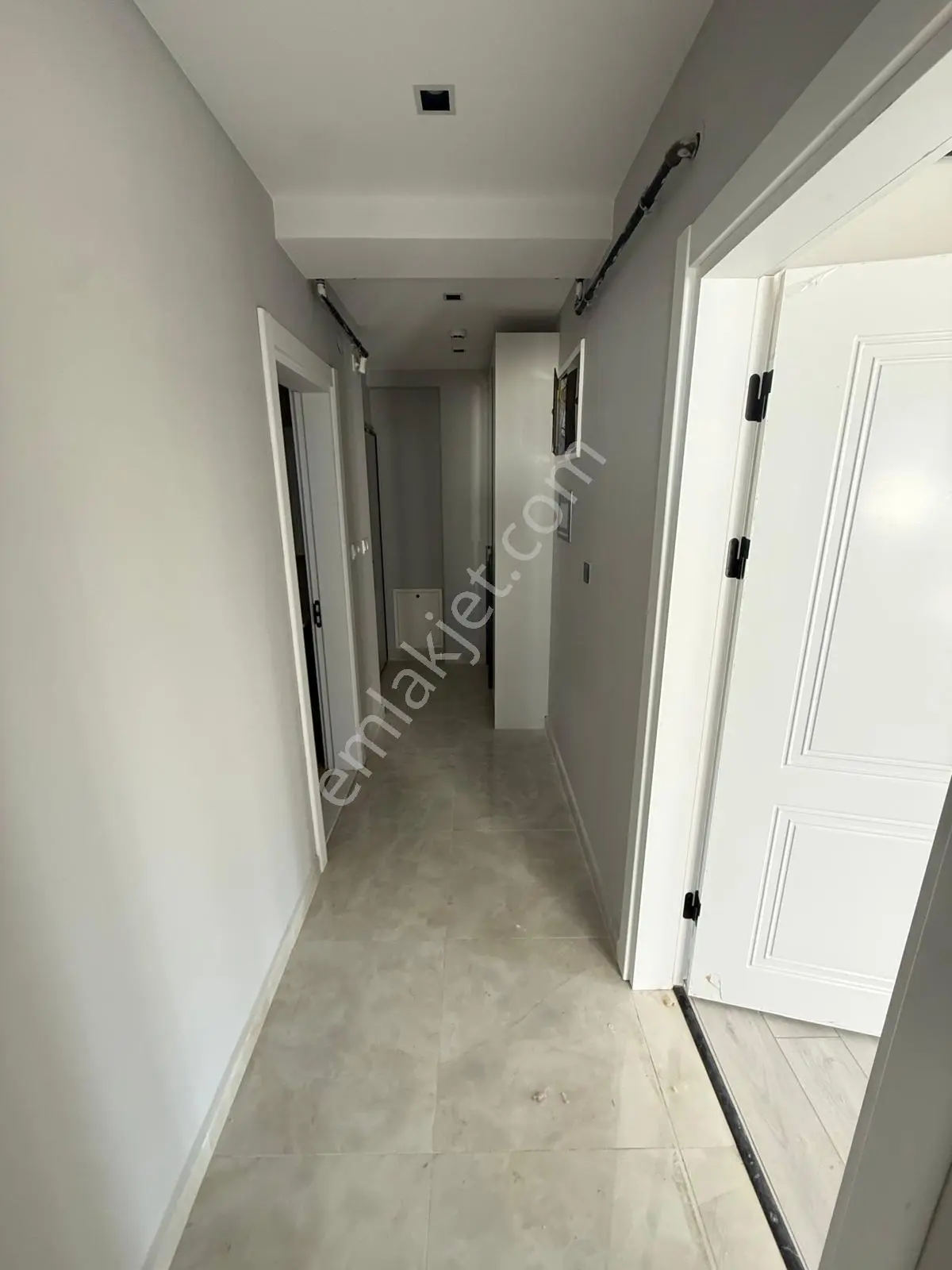 Emek Emlak'tan Türköz Hayat Ap.da Kiralık 1+1 Sıfır Arakat Daire - Görsel 23