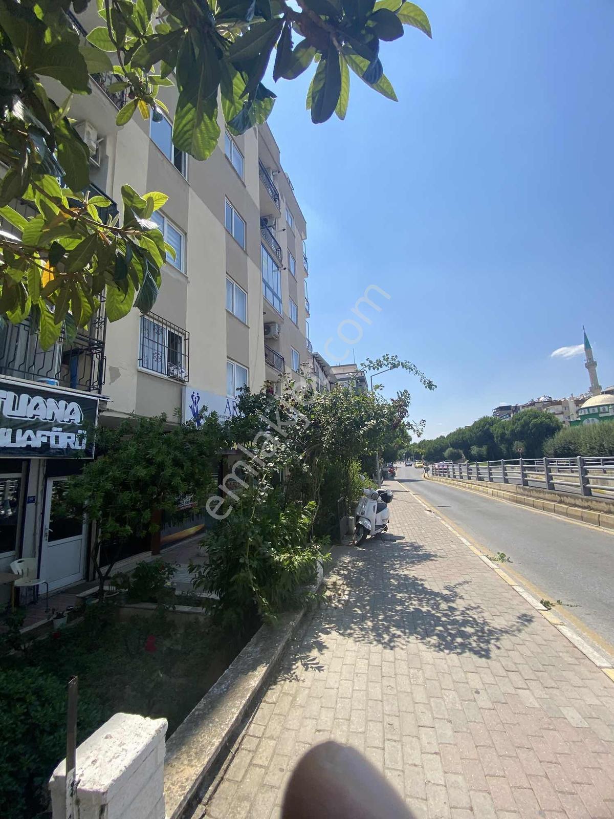 Aydın Üst Efeler Mahallesinde Satılık 3+1 Ferah Daire - Görsel 13