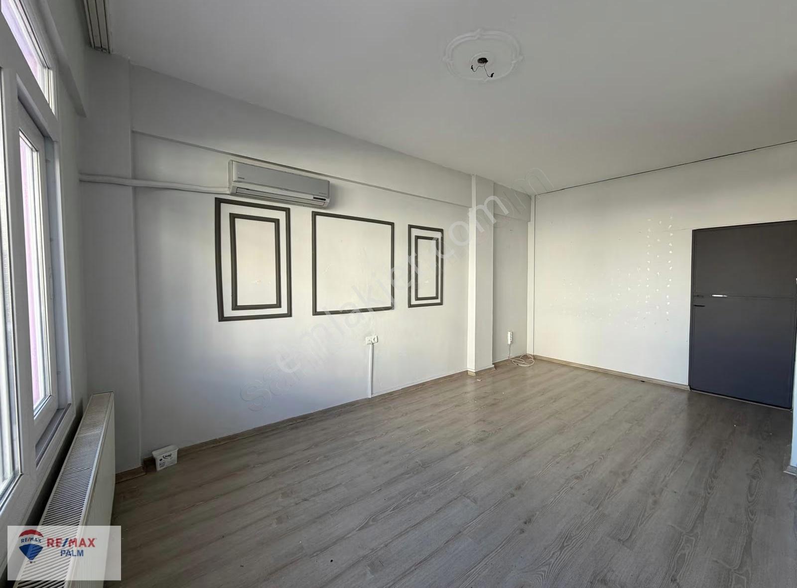 Remax Palm'den Güvenevler Mah.forum Avm Yanı Kiralık Daire - Görsel 22