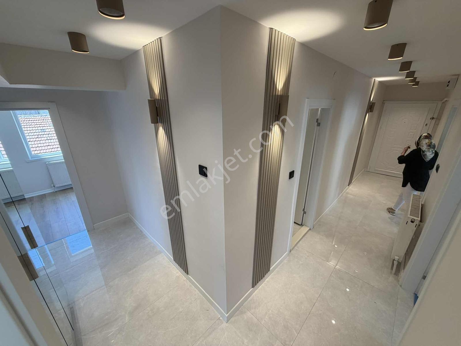 Plevne Mah. 3+1 Ara Kat Ön Cephe Cadde Üstü Full Yapılı Daire! - Görsel 21