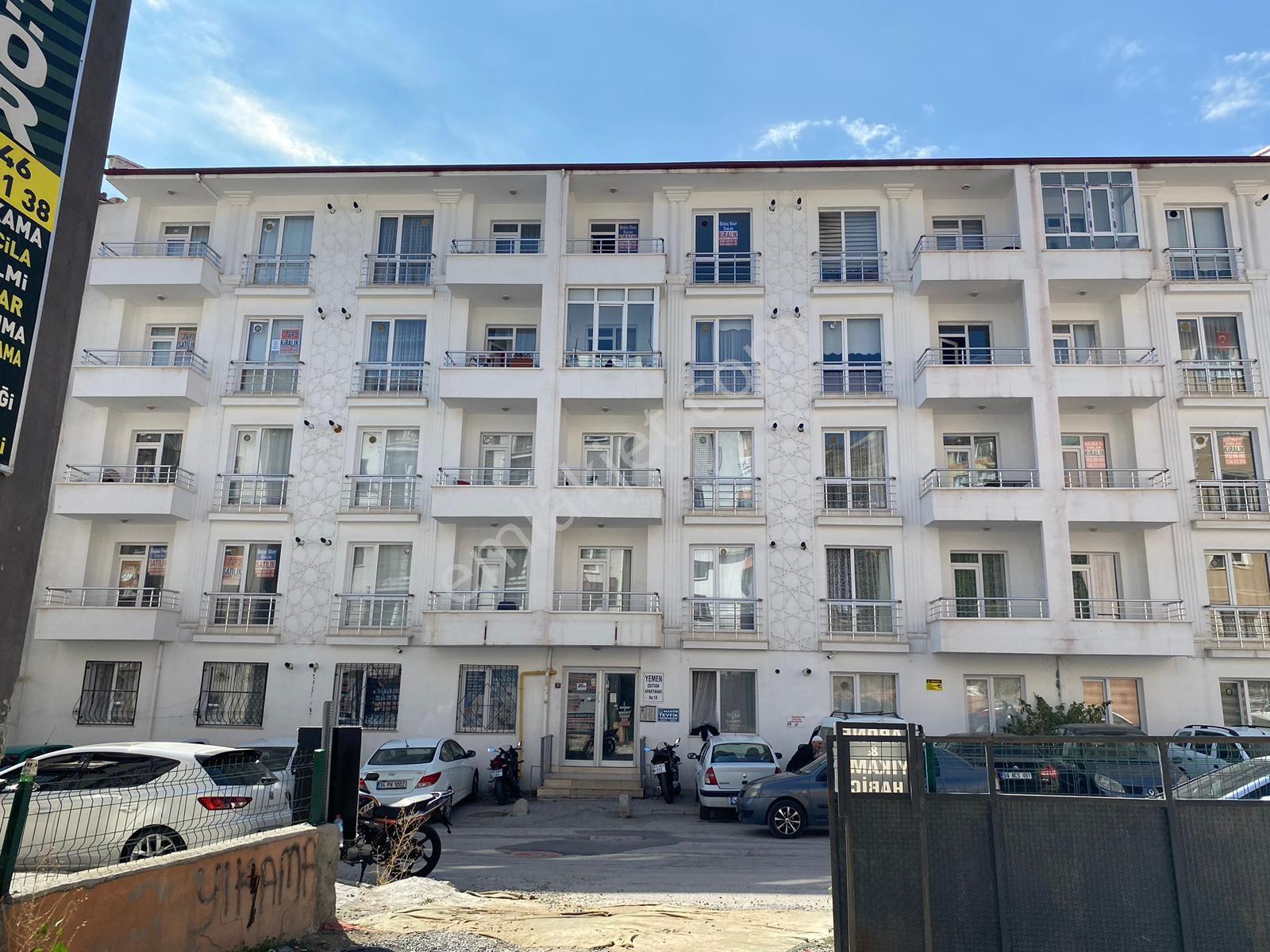 Lise Caddesi Üzerinde 2+1 Eşyalı Satılık Daire -- Burcu Emlaktan - Görsel 19