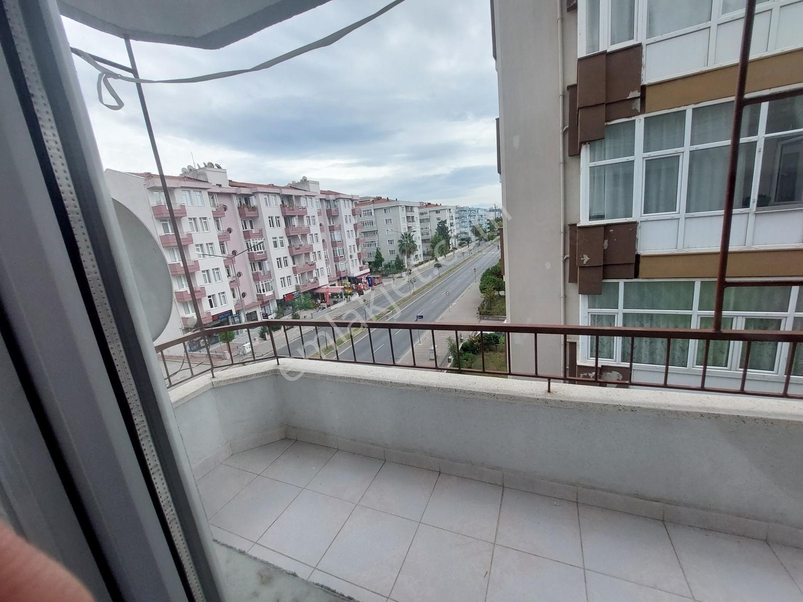 Anadolu Emlaktan 2+1 Atatürk Caddesi Yeni Kordon Denize Yakın - Görsel 4