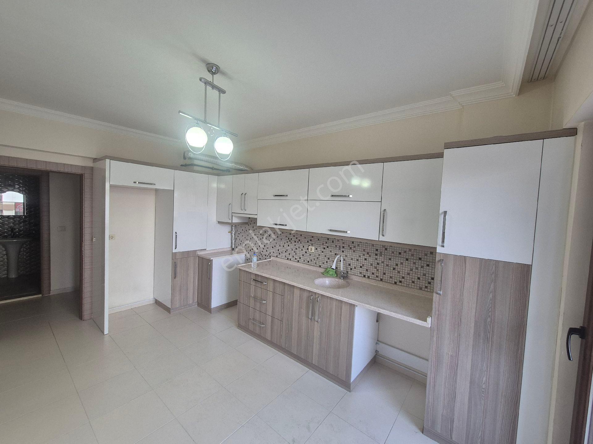 Yeni Mahallede 3+1 Kiralık Daire - Görsel 4