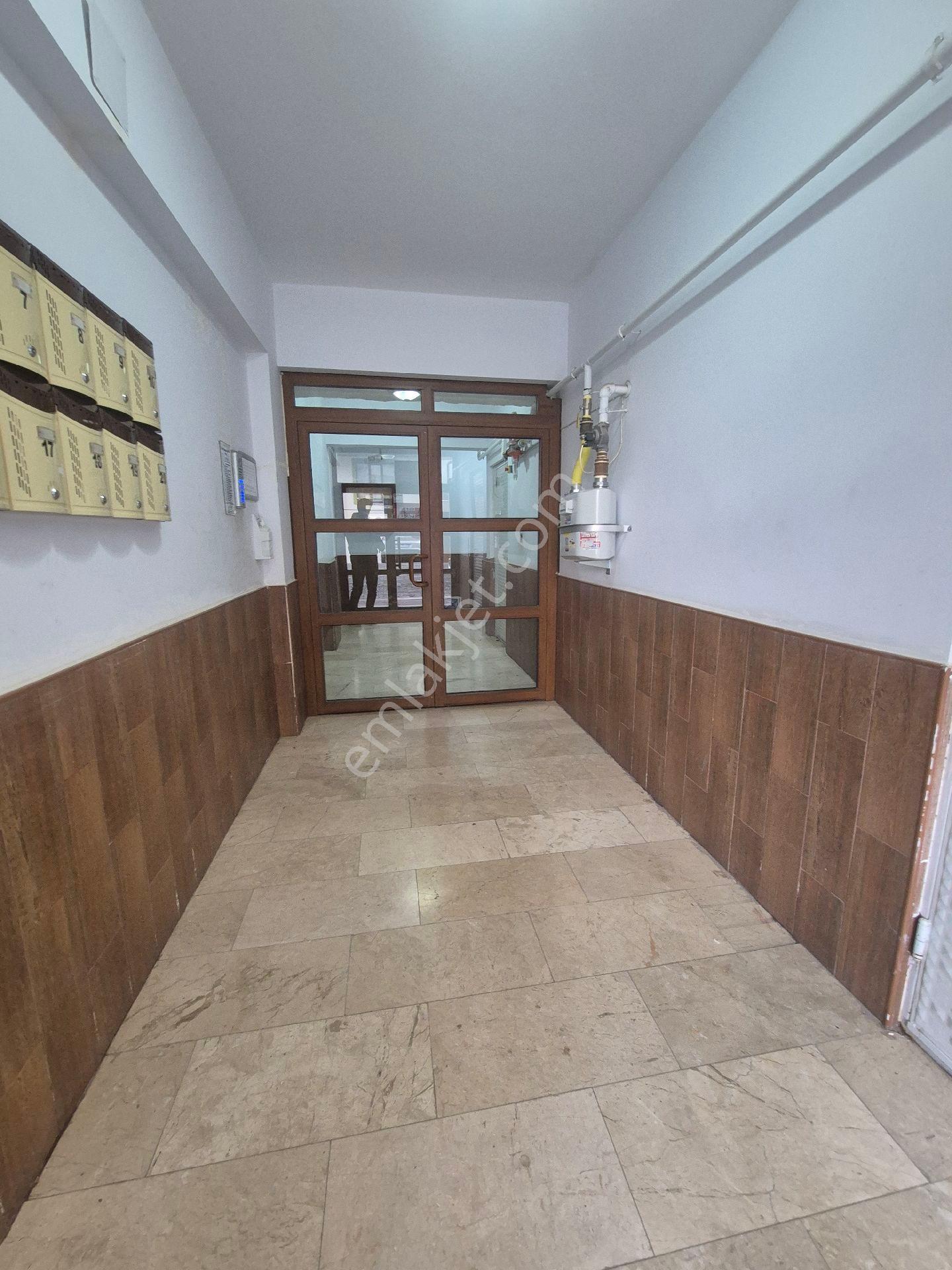 Yeni Mahallede 3+1 Kiralık Daire - Görsel 2