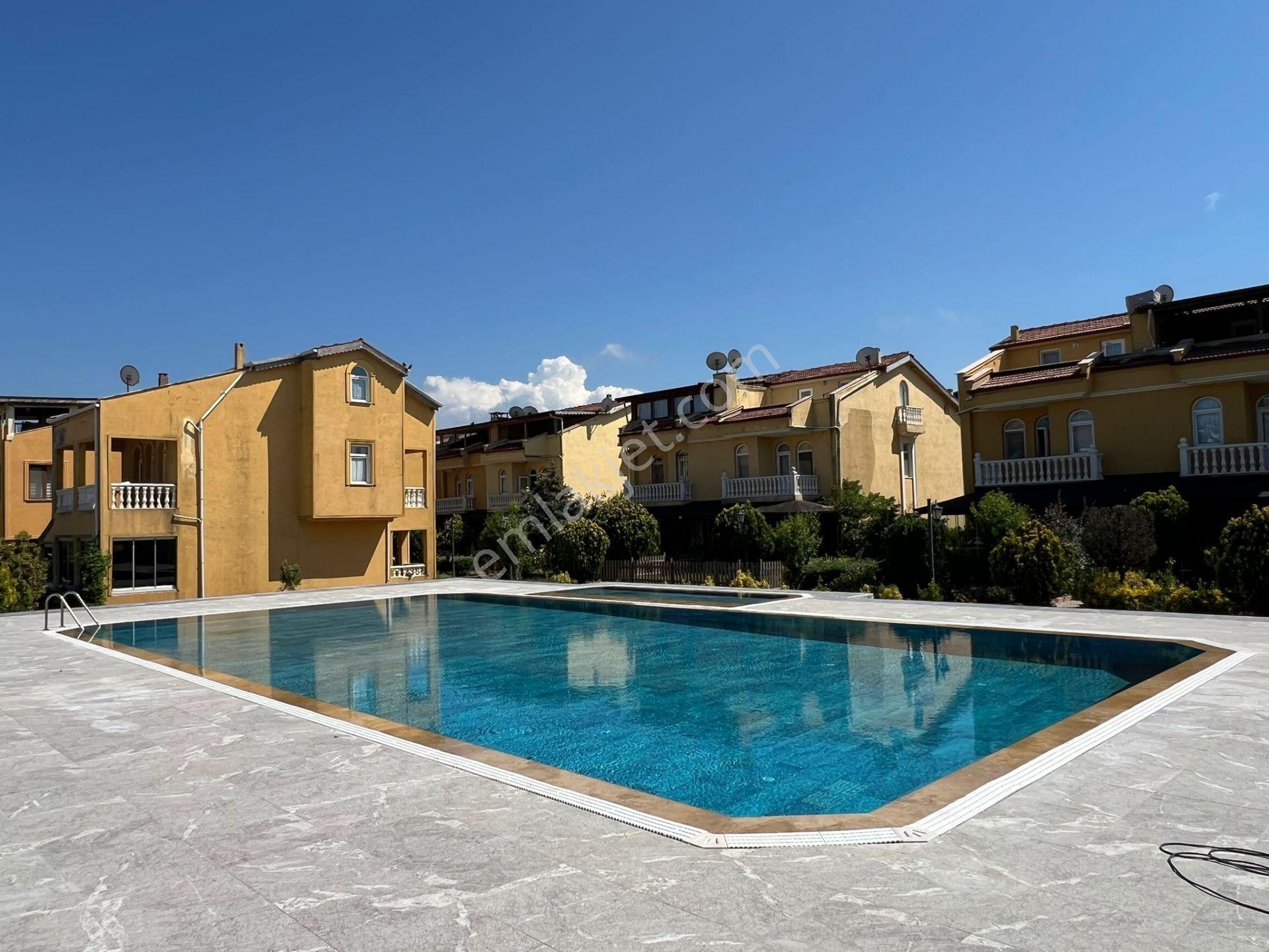 Karasu Akkum Da Havuzlu Sitede Müstakil 3+1 Tripleks - Görsel 6