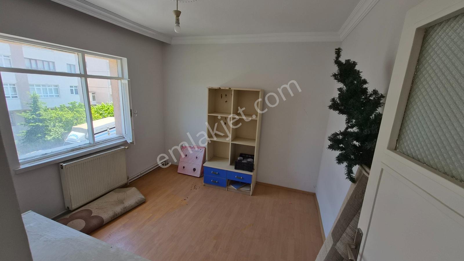 Saimekadında Yapılı 3. Katta 3+1 Kiralık Daire - Görsel 11