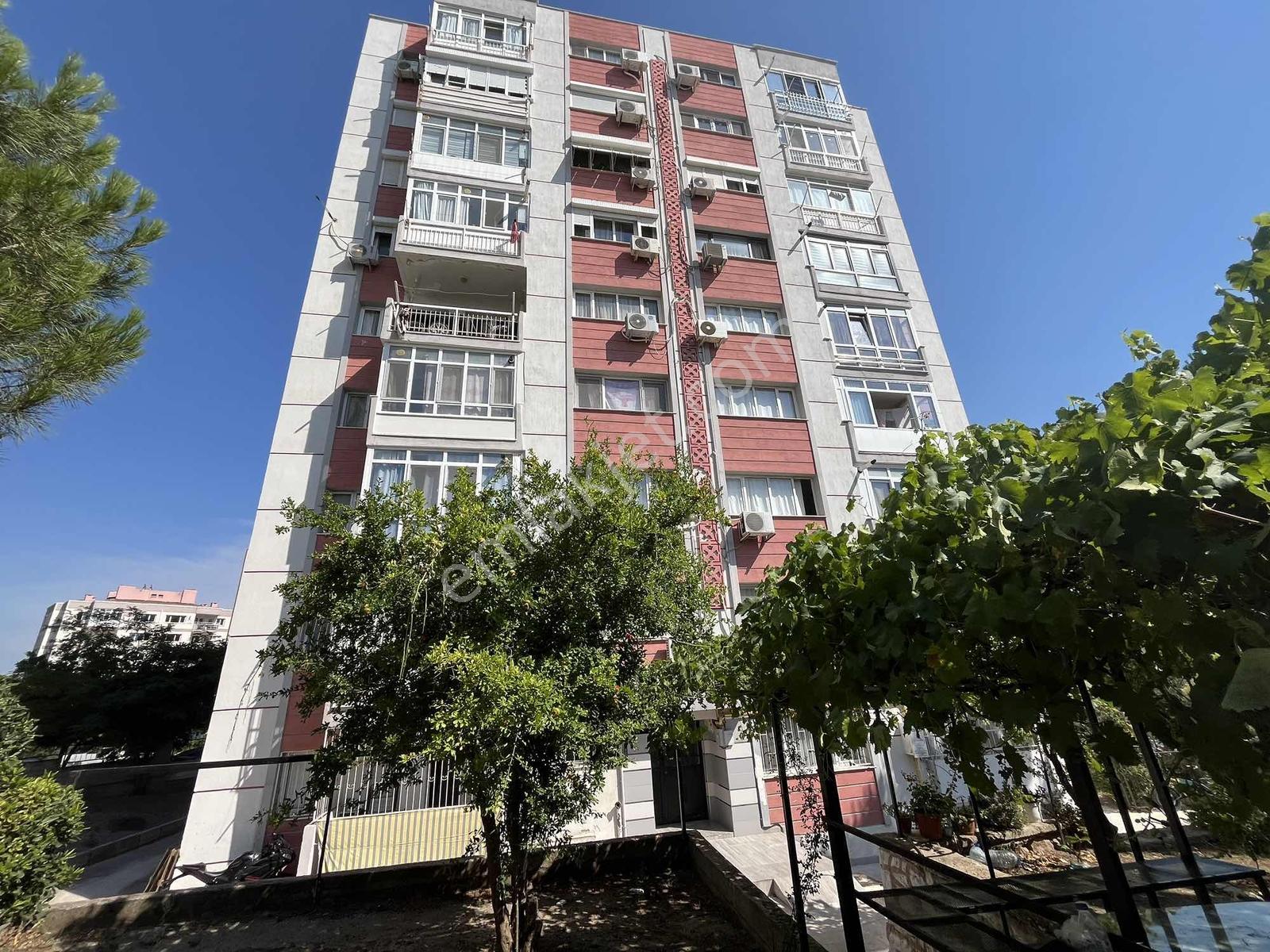 Bornova Evka4 De Merkezi Konumda Arakat Çift Cepheli 2+1