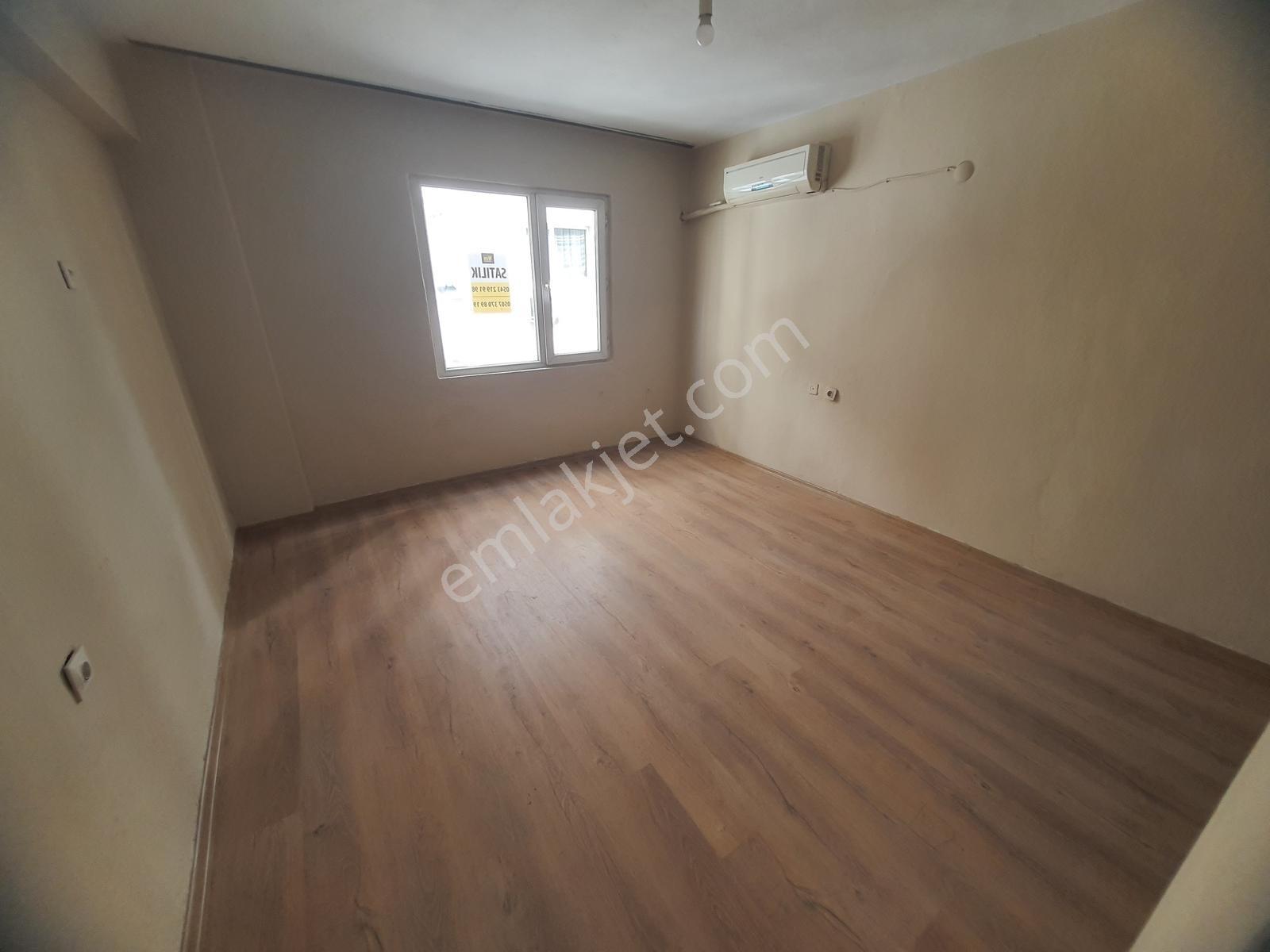 Bornova Küçük Parkta 4/3. Ara Kat Kiralık 3+1 Daire - Görsel 20