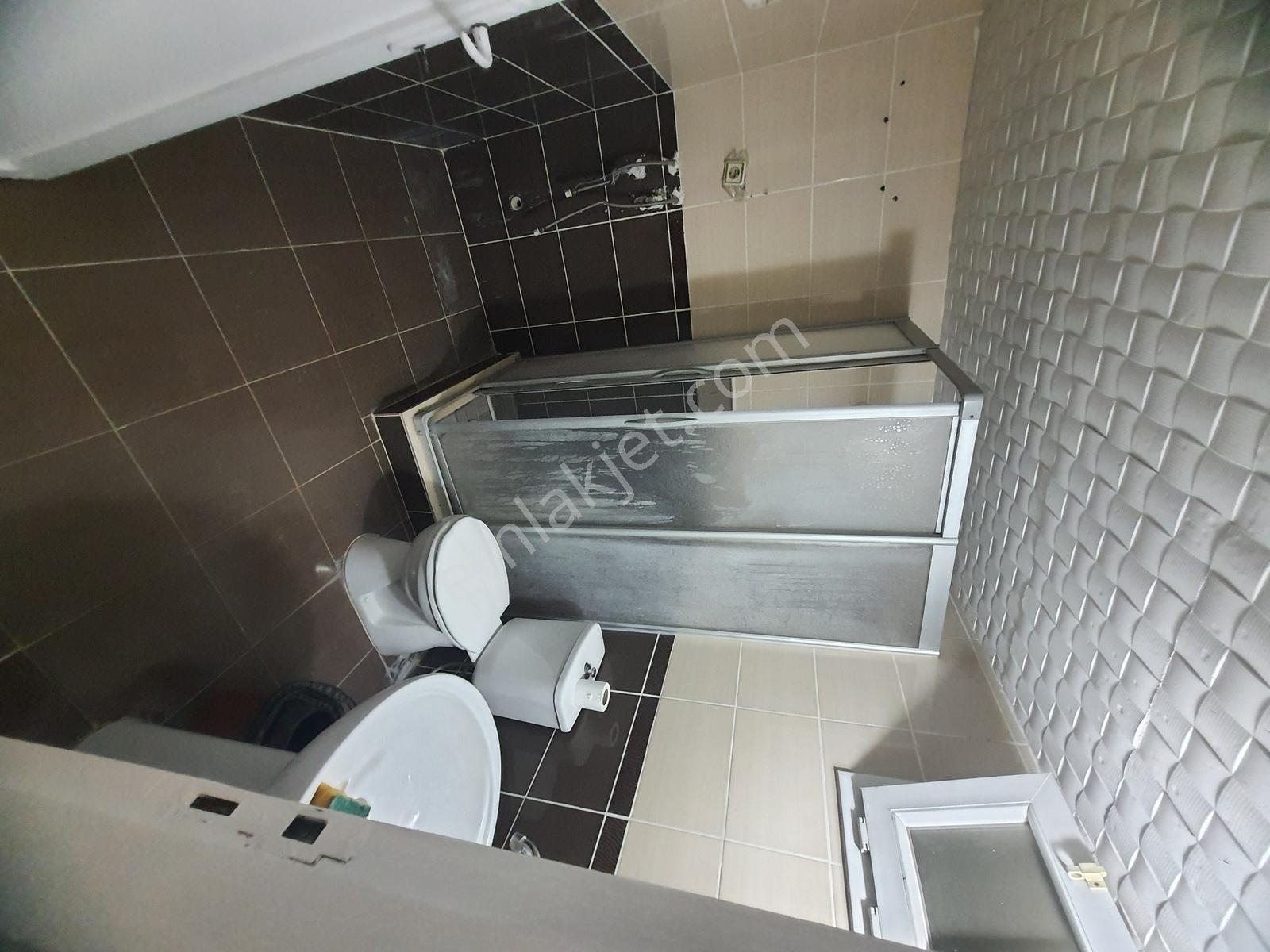 Bornova Küçük Parkta 4/3. Ara Kat Kiralık 3+1 Daire - Görsel 7