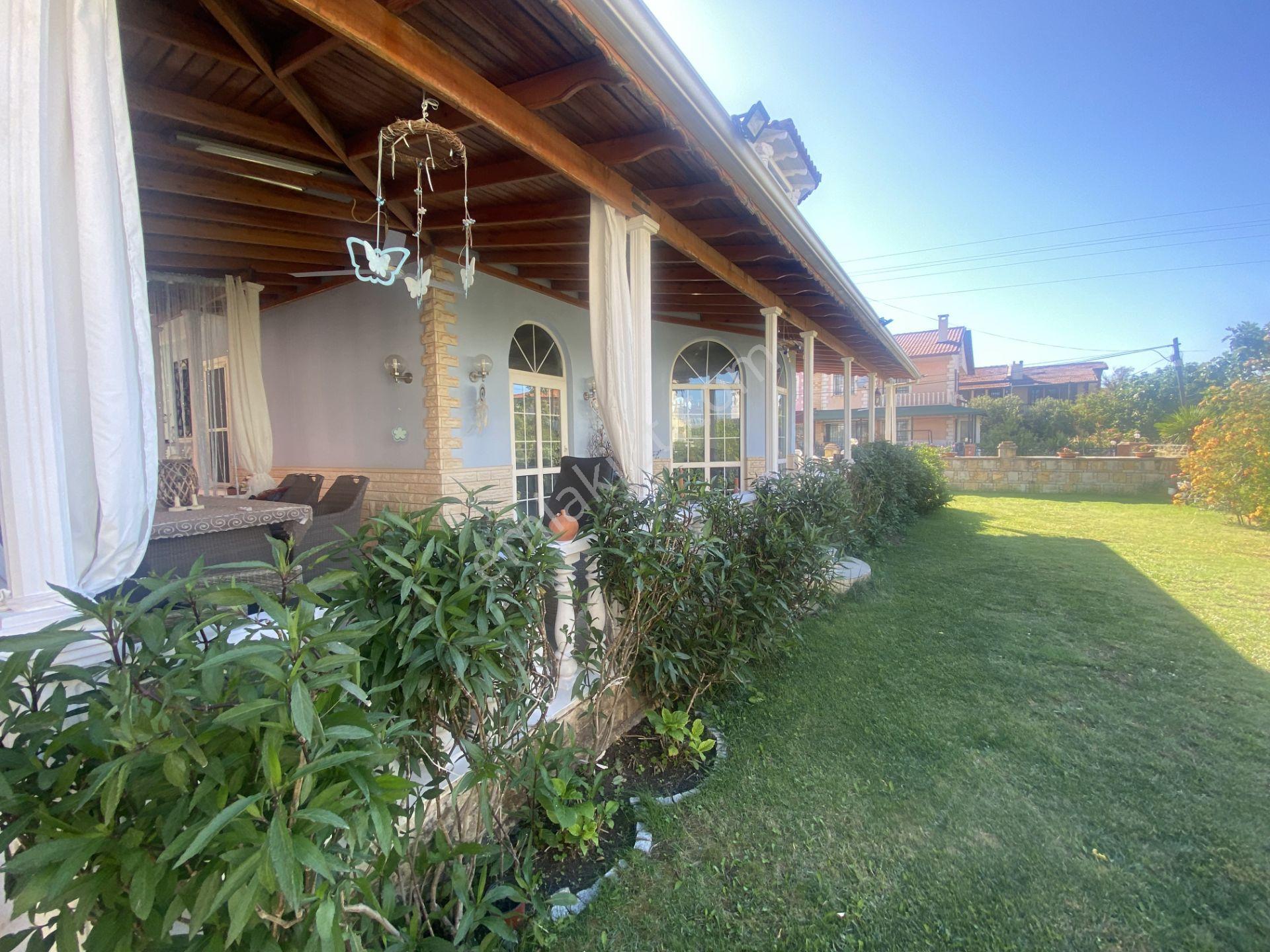 Ayvalık Sarımsaklı Da Satılık Mustakil Villa.denize 80 Metre Mesafededir - Görsel 21