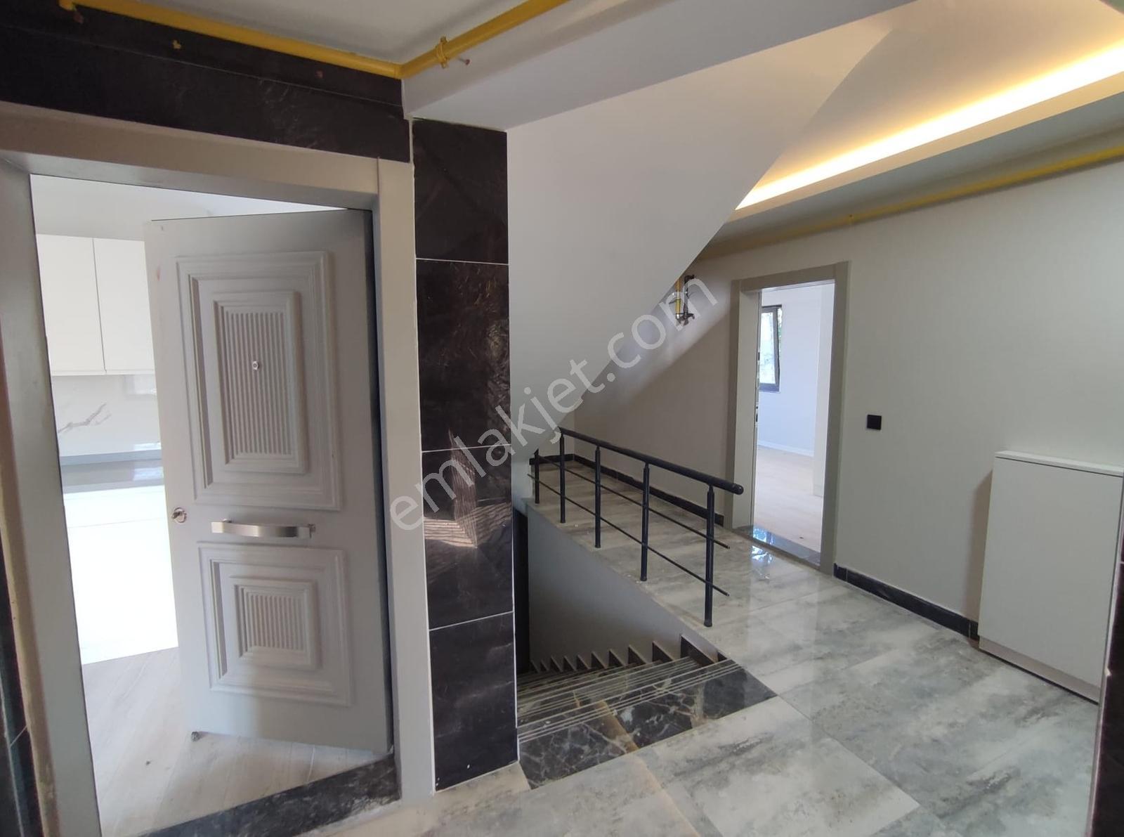 Remax Parladan İncesuda Anayola 1 Bina Eşyasız Kiralık1+1 Daire - Görsel 6