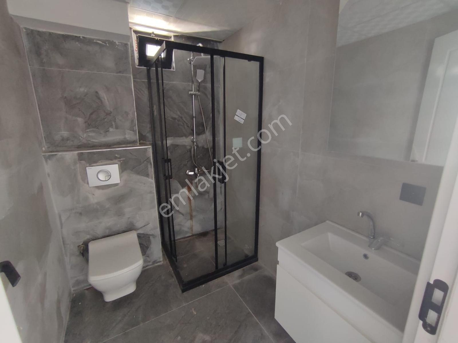 Remax Parladan İncesuda Anayola 1 Bina Eşyasız Kiralık1+1 Daire - Görsel 11