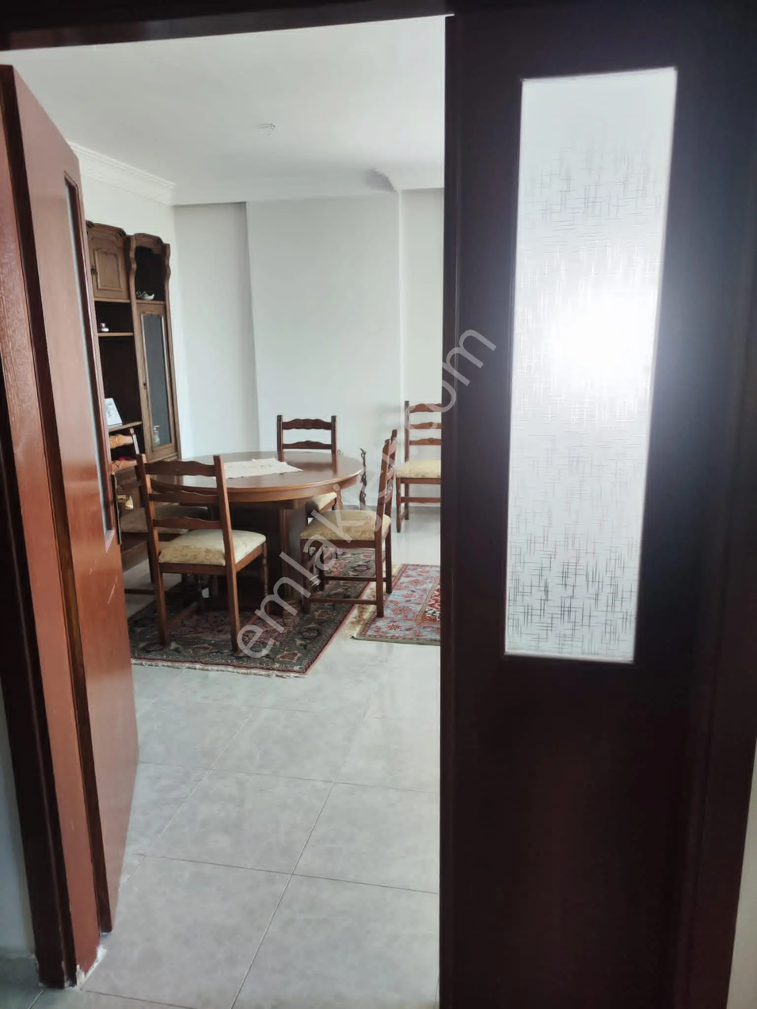 3+1 Göl Manzaralı Güzelyalı 220m2 Herkat Tek Daire 4cephe G.enerji Dgaz 2banyo 4balkon 5-10yaş. - Görsel 9