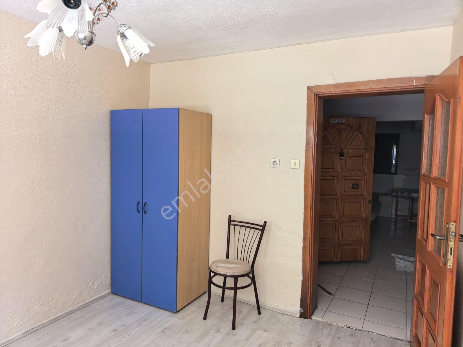 Bekar Erkek İçin Uygun 2+1 Metroya Yakın Kiralık Daire - Görsel 4