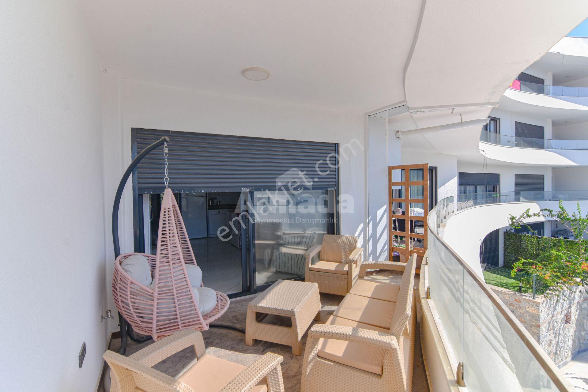 Kuşadası Site İçinde Deniz Ve Havuz Manzaralı 1+1 Satılık Daire - Görsel 16