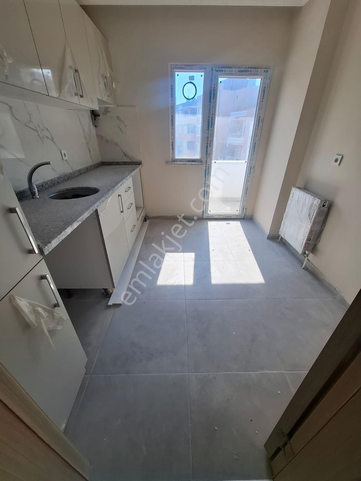 Metroya Yürüme Mesafe Esenler Mah.site İçi 2+1 Satılık 90m2daire - Görsel 9
