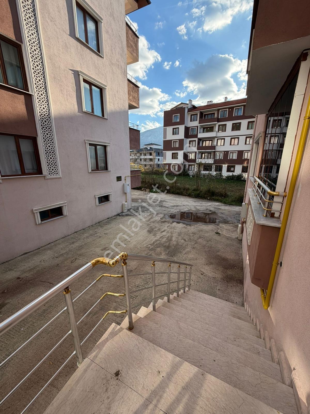 Cide Demirtaş Emlak Güvencesi İle Satılık 2+1 - Görsel 13